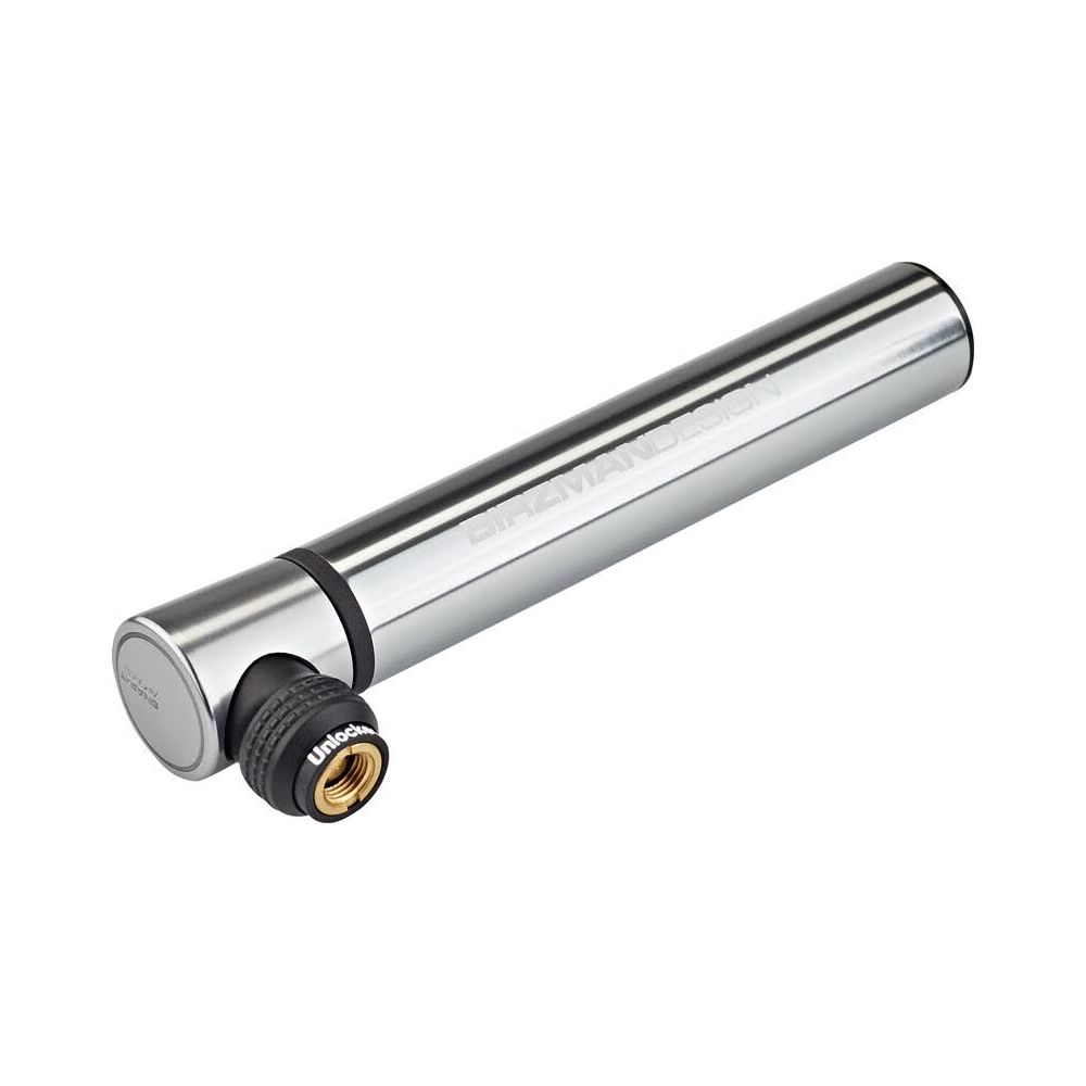 Silberne Fahrradpumpe mit schwarzer und goldener Passform. Text auf Pumpe lautet BIKE-MAN DESIGN.