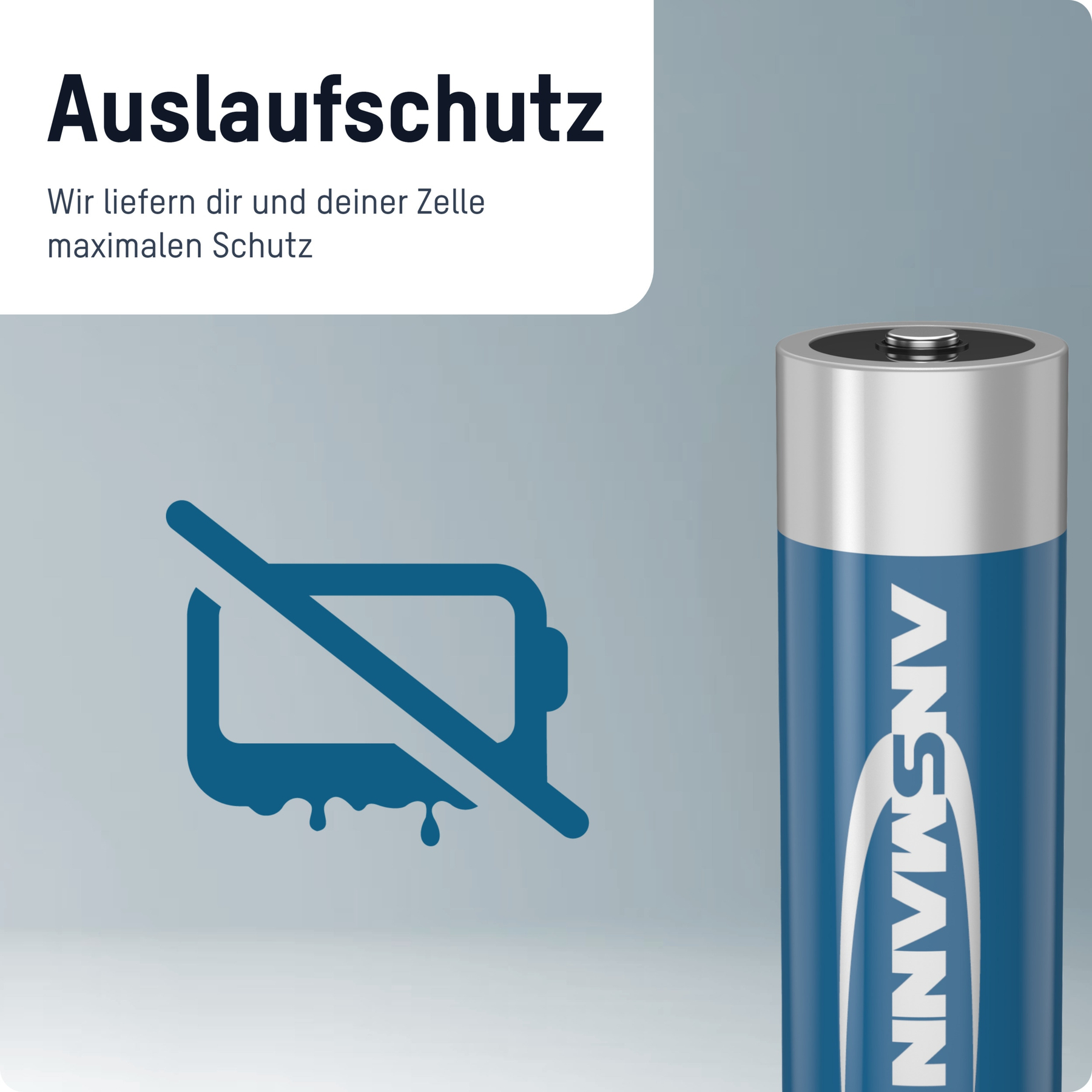 Eine blaue Batterie mit silbernem Kopf und dem Logo ANSMANN.