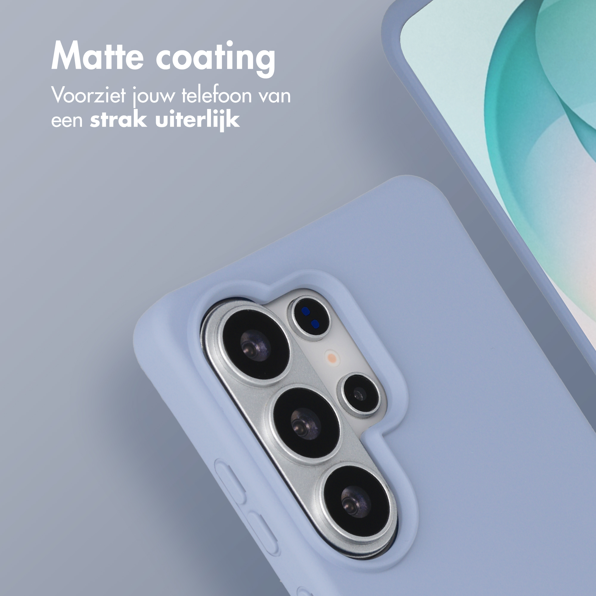 Een lavendelkleurige telefoonhoes met een camera-array op een grijze achtergrond.