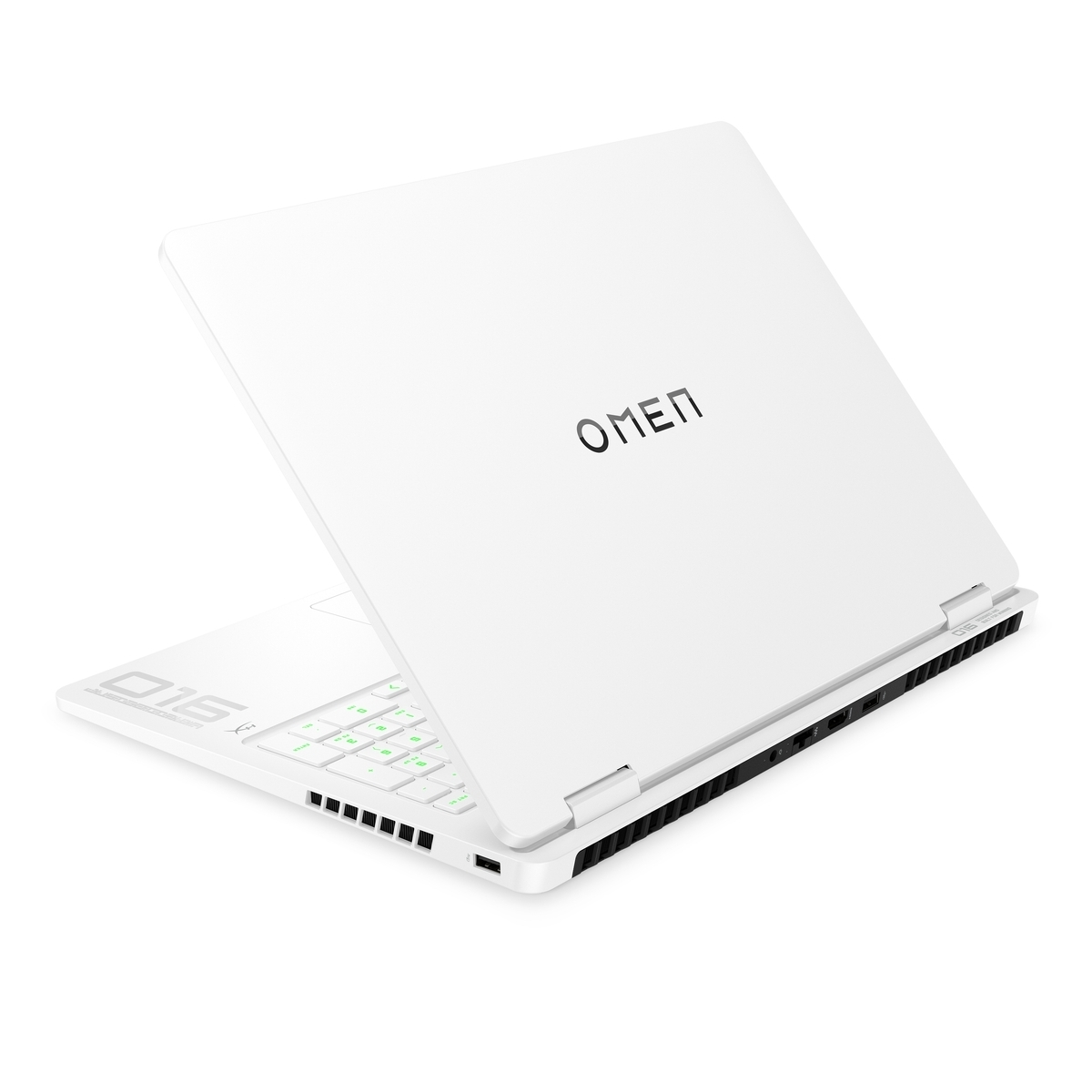 Un portátil blanco con logo "OMEN" en la tapa y teclado retroiluminado verde.