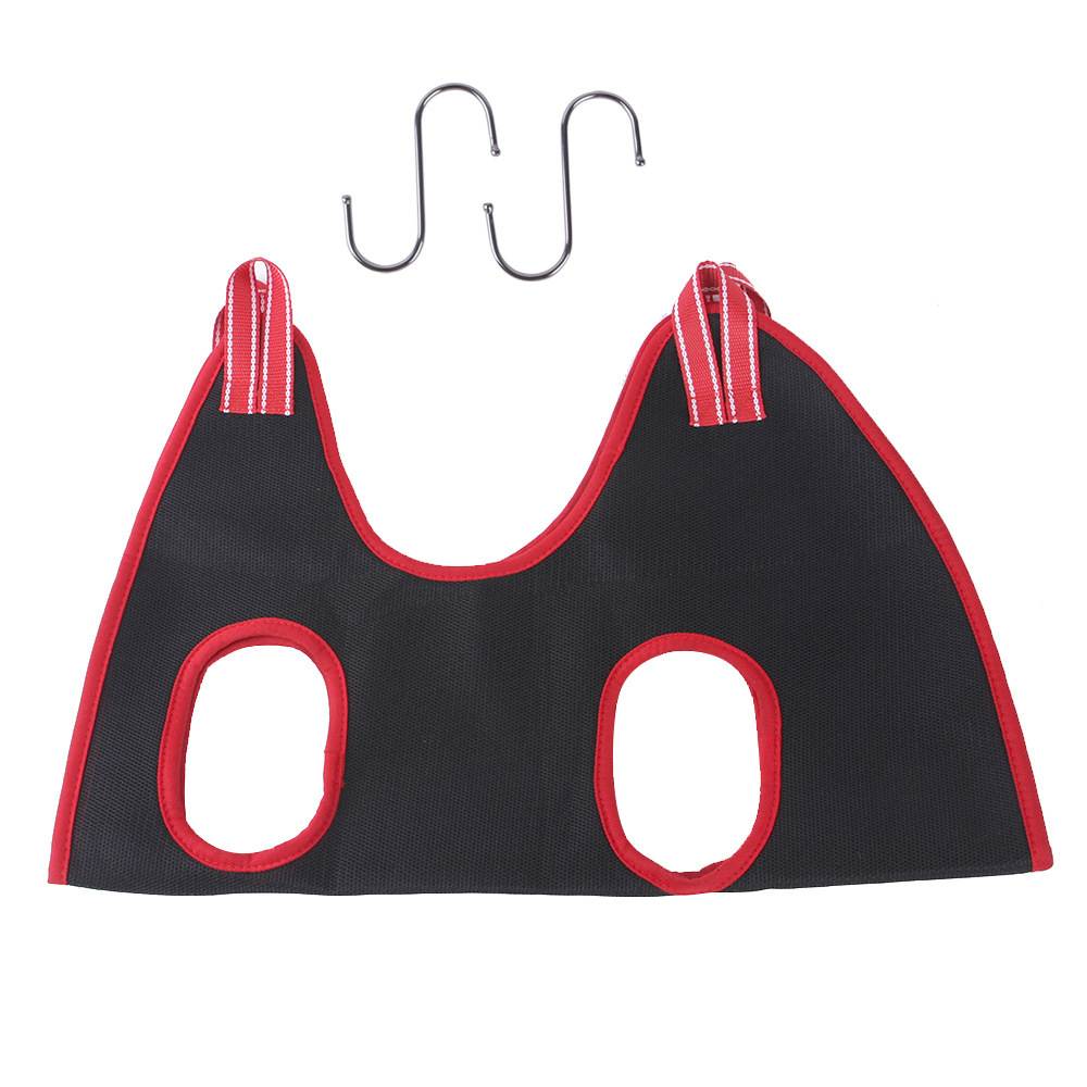 Schwarze Pflegeschnalle mit roten Kanten und zwei S-Haken.