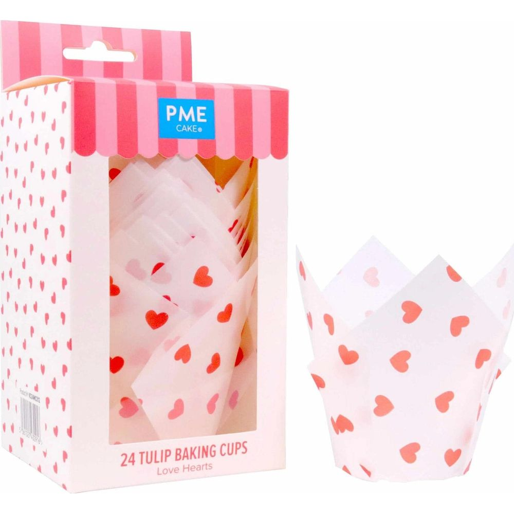 Eine Schachtel mit 24 PME Love Hearts Tulpen-Backförmchen und einem Förmchen daneben.
