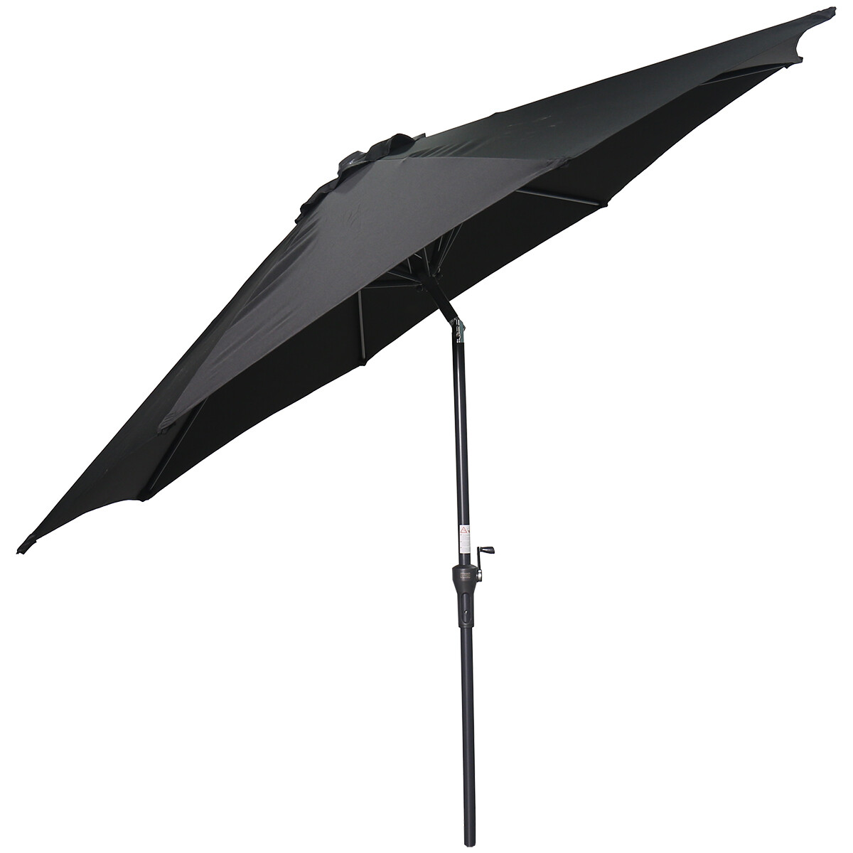 Een zwarte parasol met paal is te zien tegen een witte achtergrond.