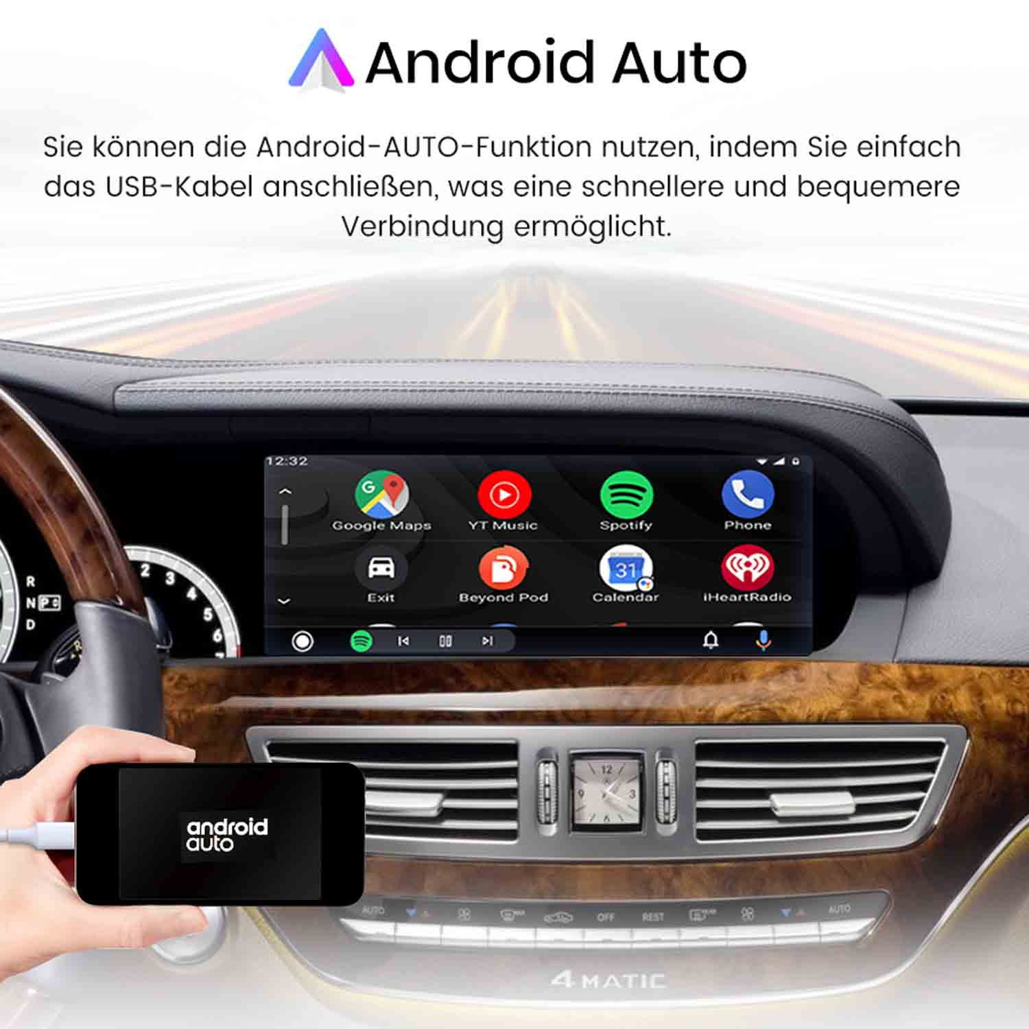 Ein Smartphone wird mit einem Auto-Infotainmentsystem verbunden.