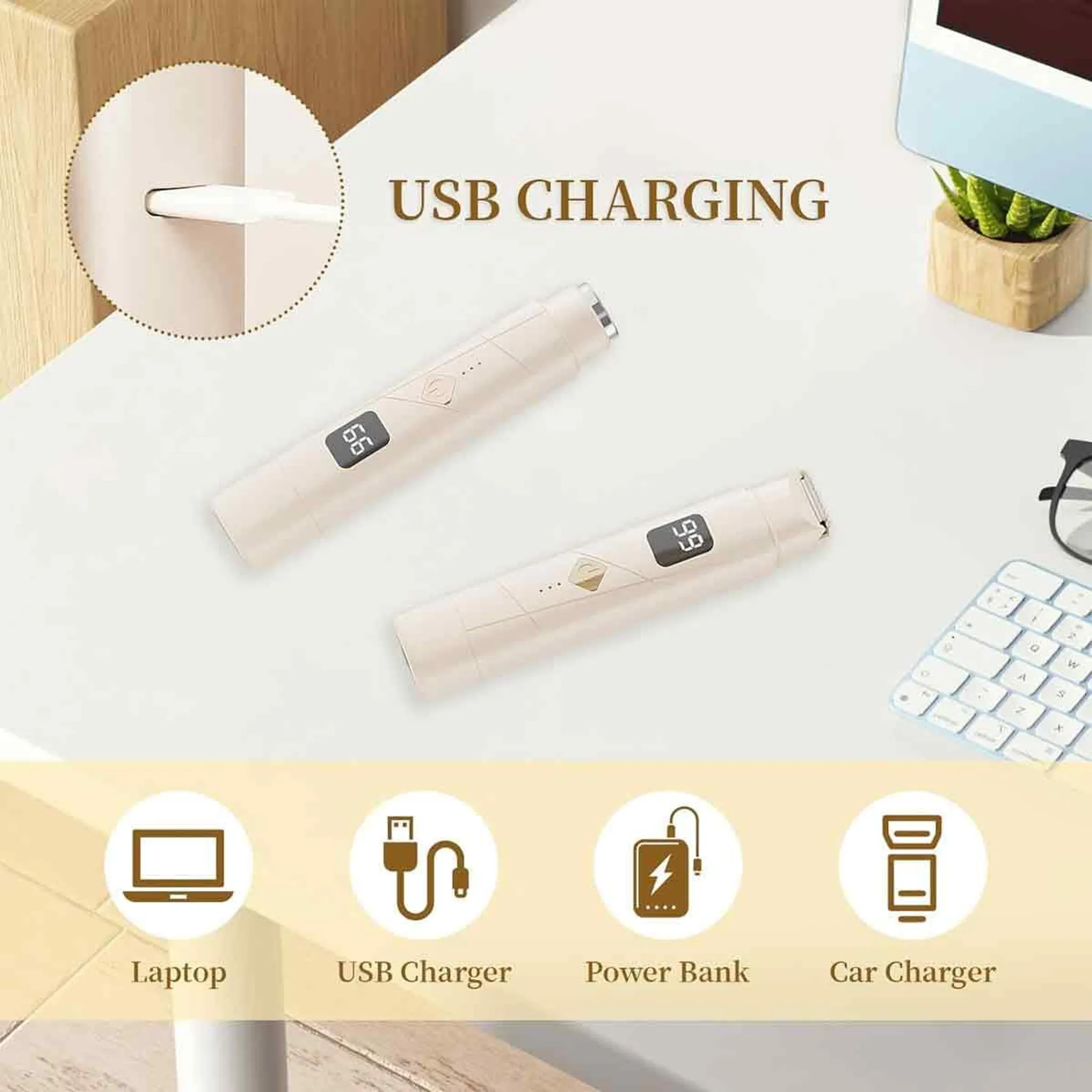 Zwei weiße USB-Ladegeräte mit digitalen Anzeigen auf einem Schreibtisch neben einer Tastatur.