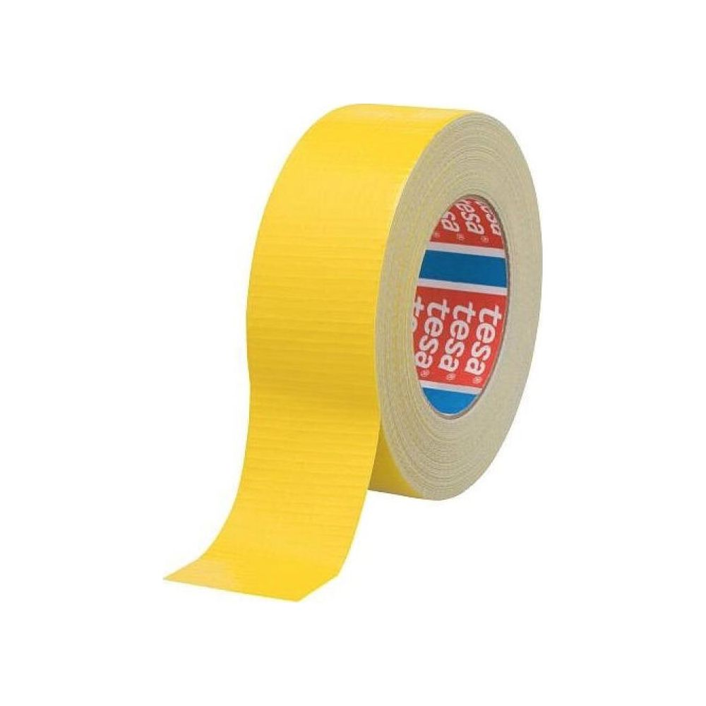 Eine Rolle gelbes Klebeband mit der Aufschrift "tesa" auf dem Kern.