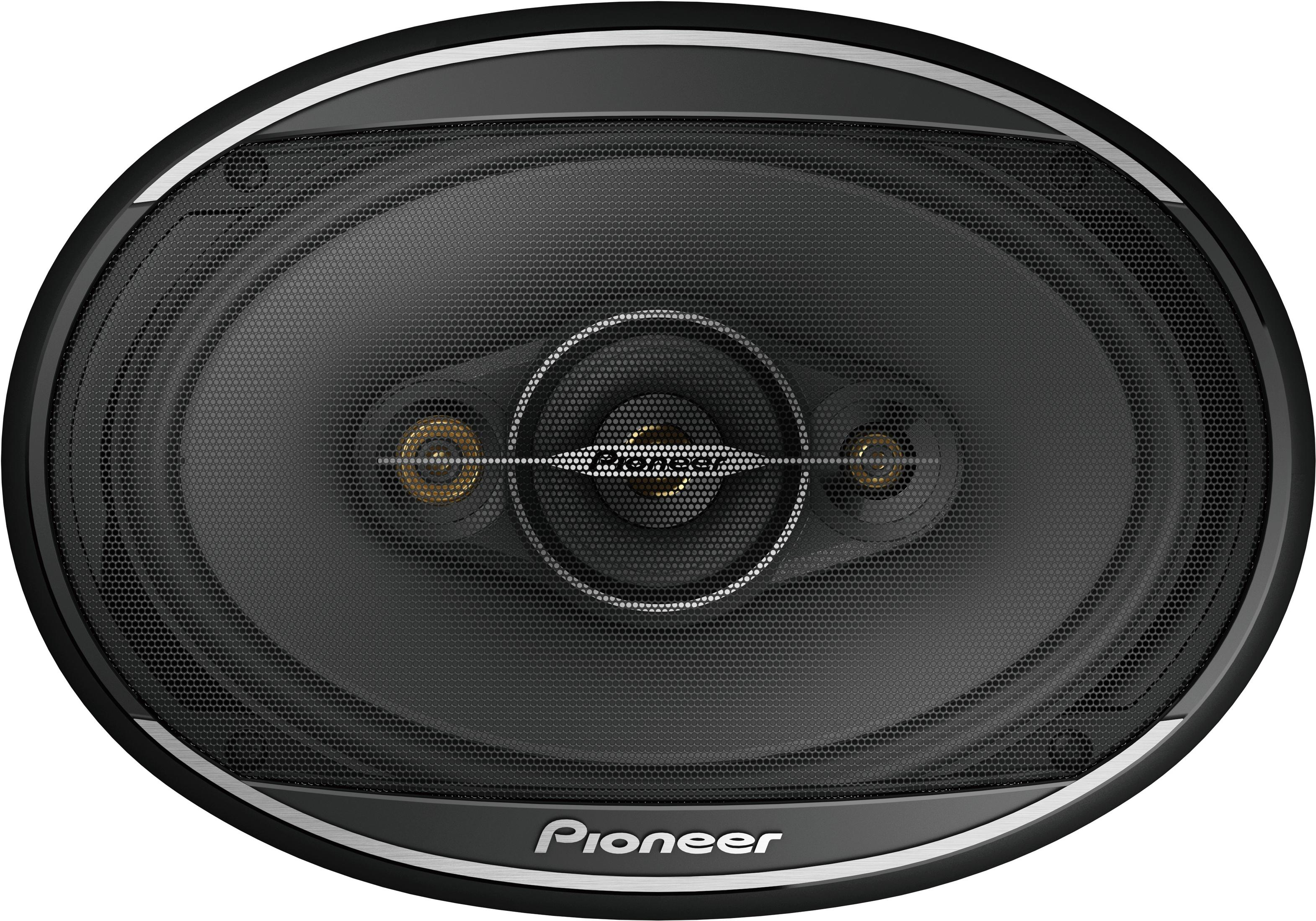 Altavoz ovalado Pioneer para coche con rejilla negra y logo plateado.