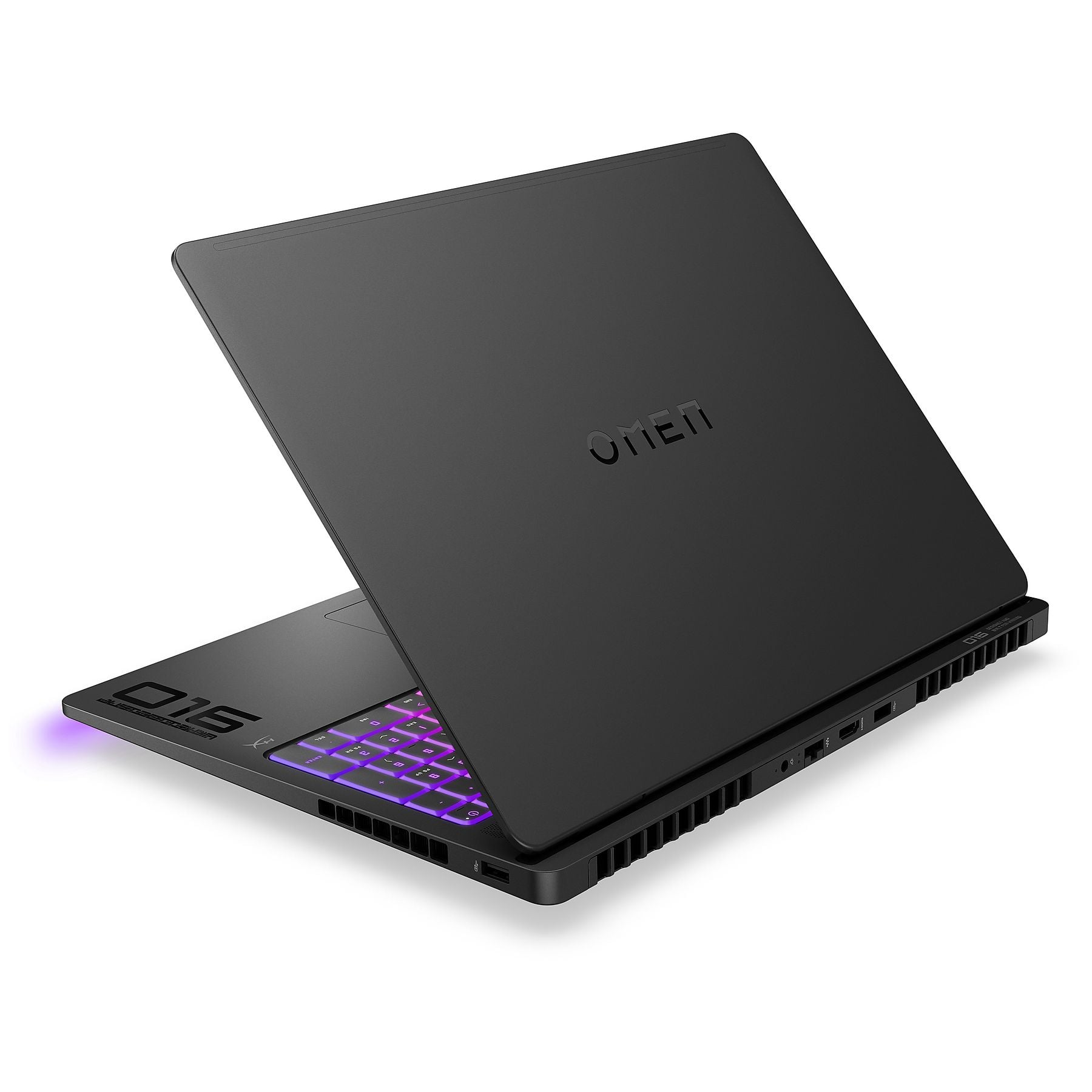 Un laptop OMEN nero è aperto, mostrando una tastiera retroilluminata viola e il numero 016 sul lato.