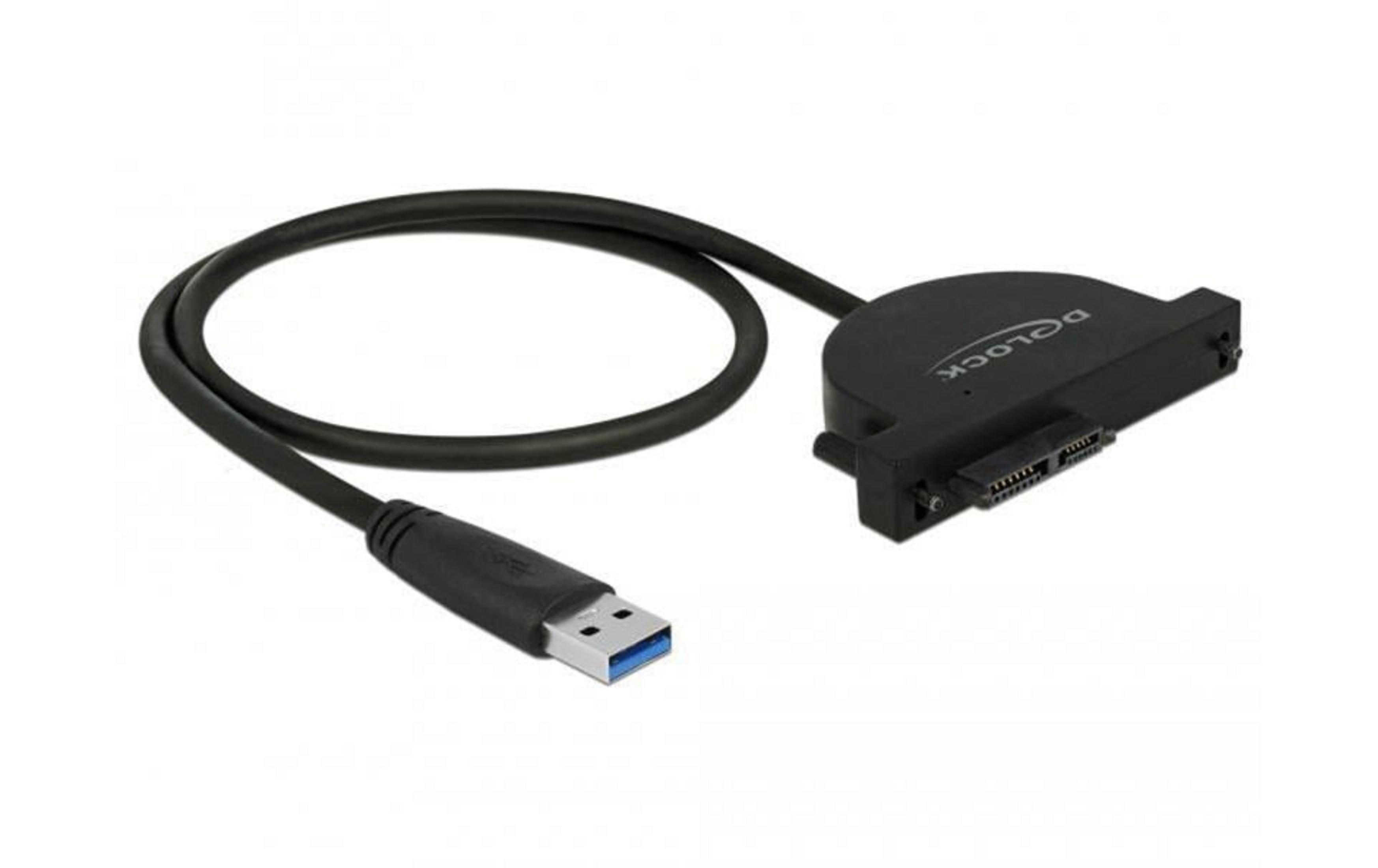 Ein schwarzer USB-zu-SATA-Adapter mit blauem USB-Stecker und Delock-Logo.