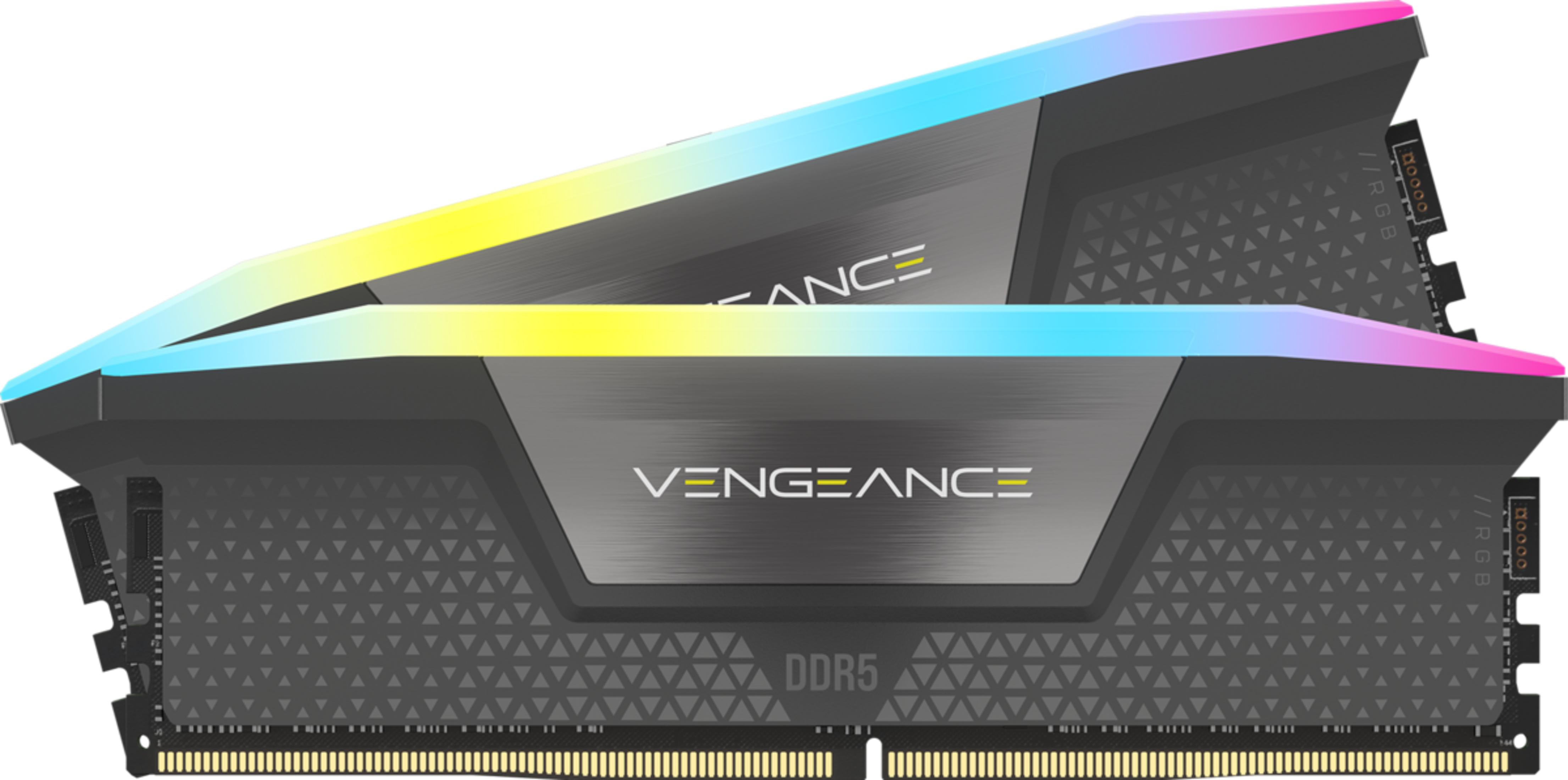 Zwei graue DDR5 RAM-Module mit RGB-Beleuchtung in Gelb, Blau und Pink.