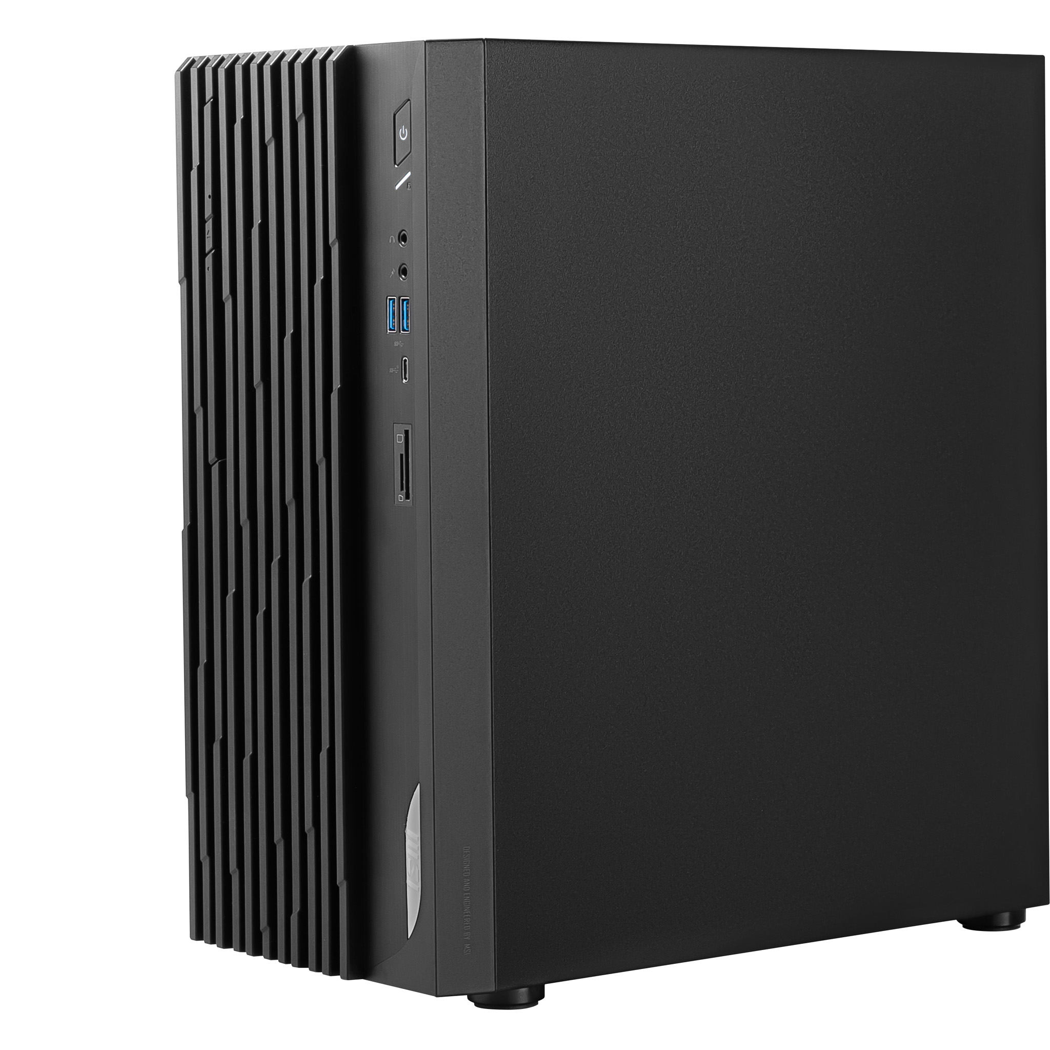 Zwarte desktop computerkast met verticale ventilatieopeningen en poorten aan de voorzijde.
