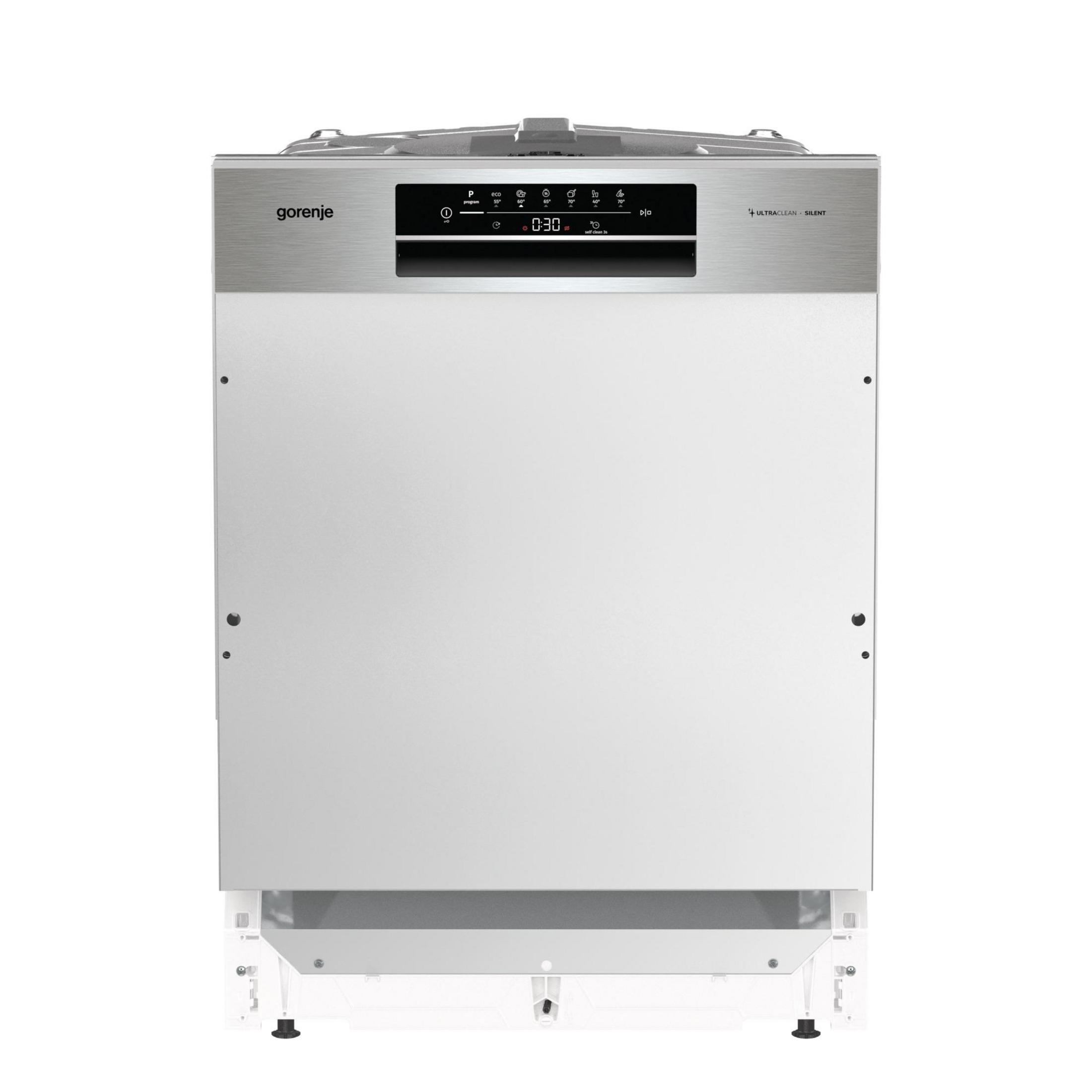 Eine weiße Gorenje-Spülmaschine mit silberner Bedienblende und digitaler Anzeige.