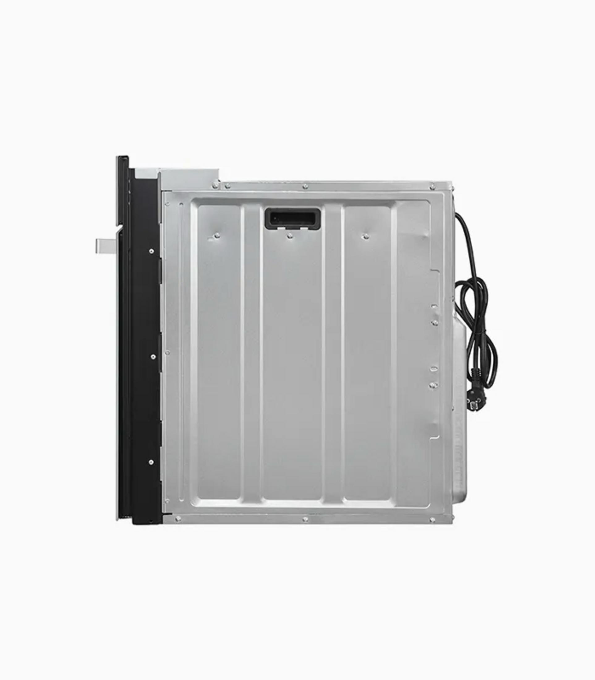 Rückseite eines Backofens mit silbernem Metallgehäuse und schwarzem Griff.