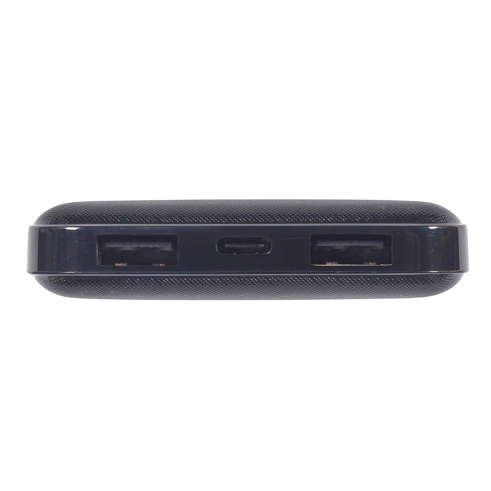 Schwarzes Powerbank mit zwei USB-A-Anschlüssen und einem USB-C-Anschluss.
