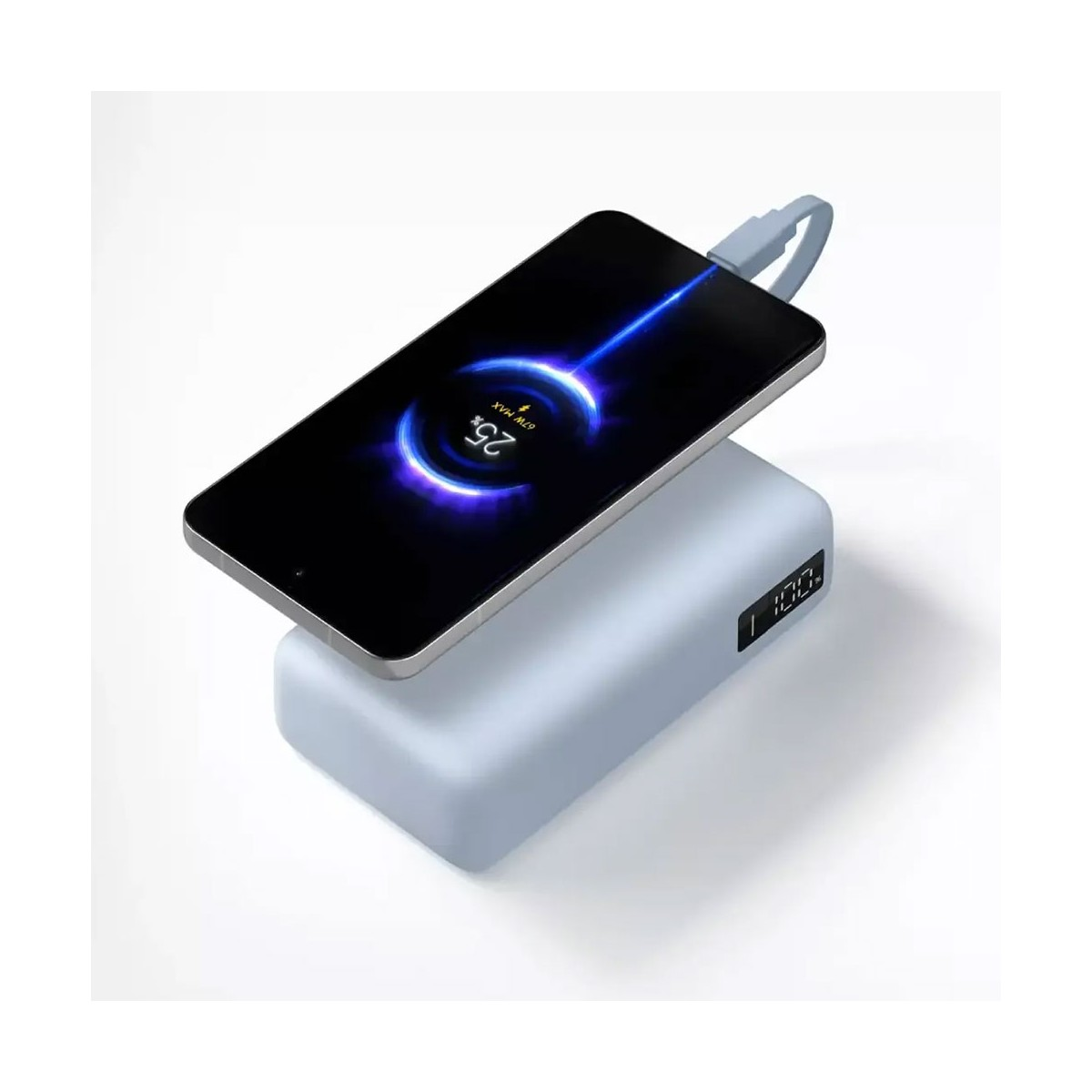 Un smartphone est relié à une banque d'alimentation bleu clair par câble.