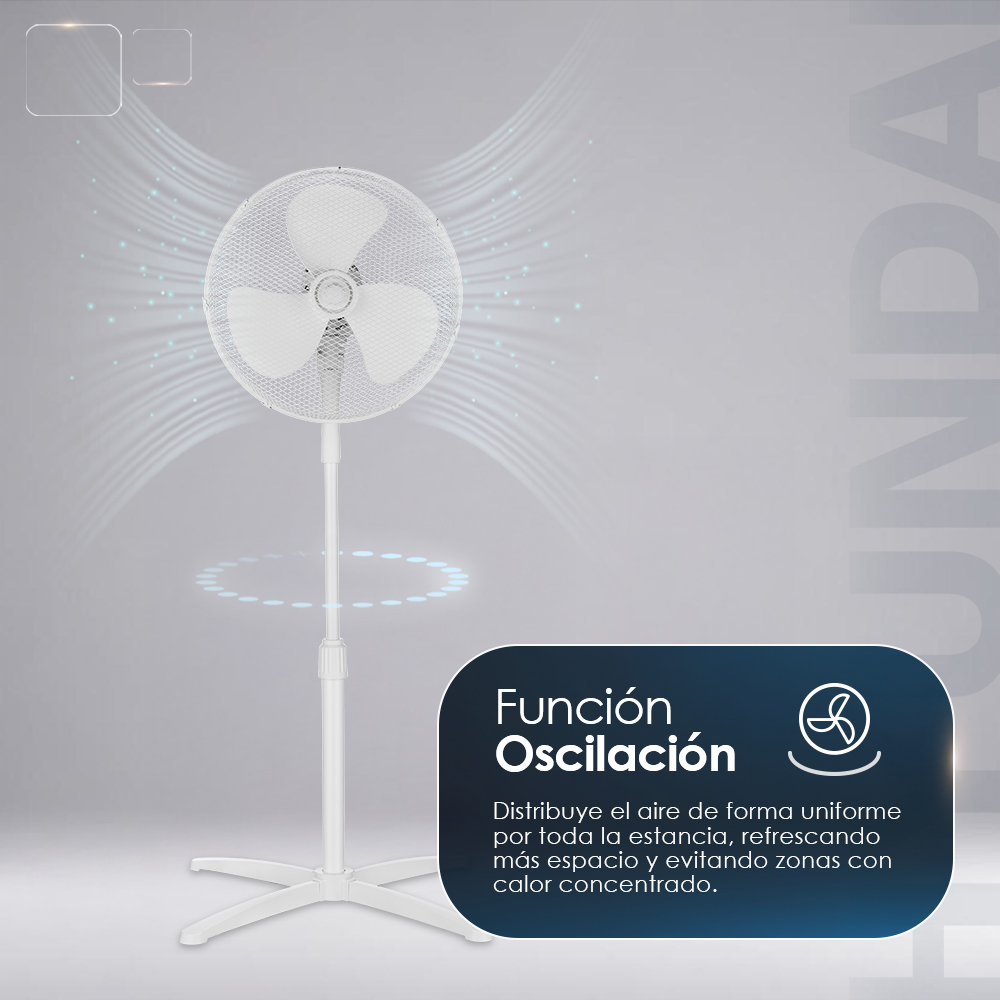 Un ventilador de pie blanco con función de oscilación, distribuyendo aire.