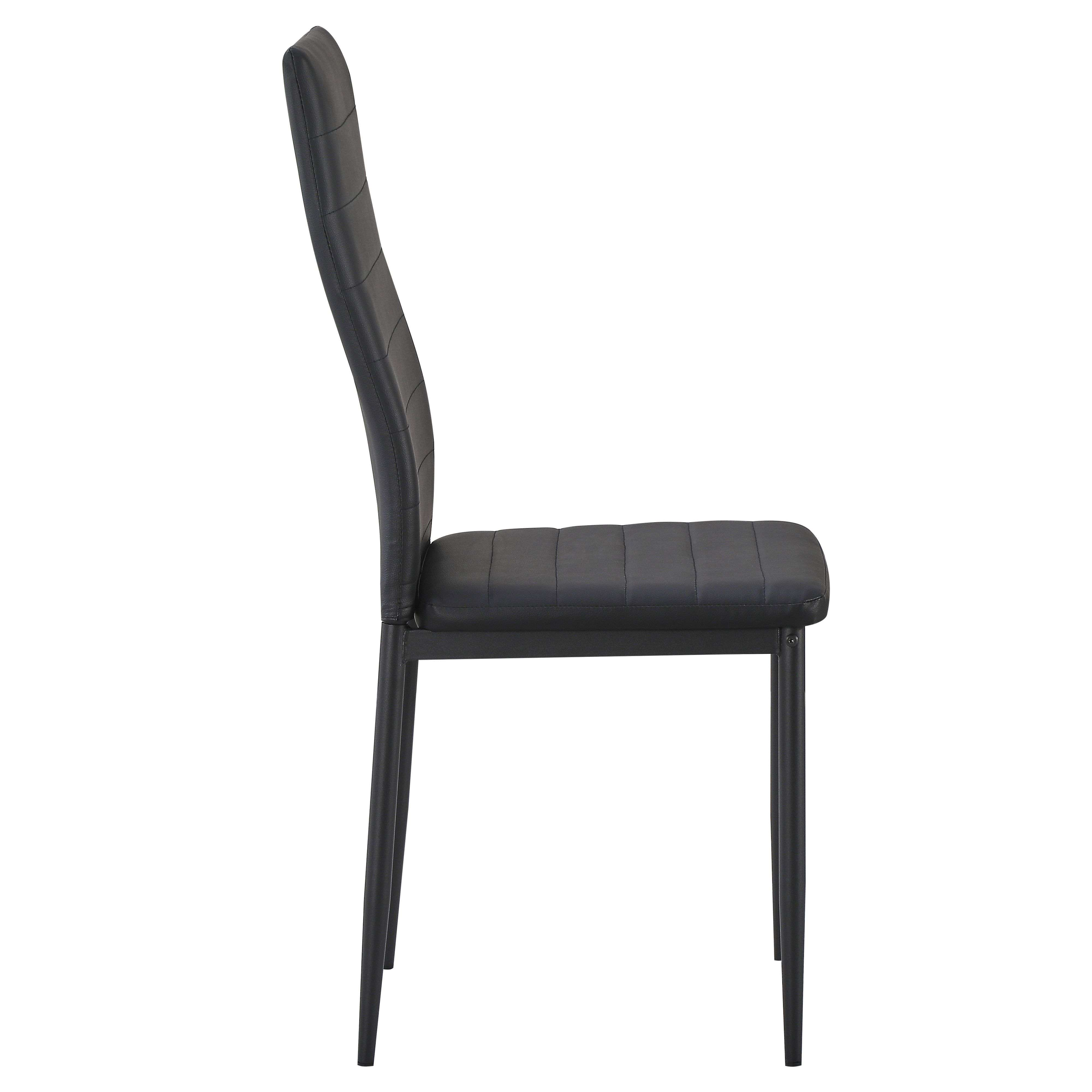 Silla negra con patas de metal, vista de lado.