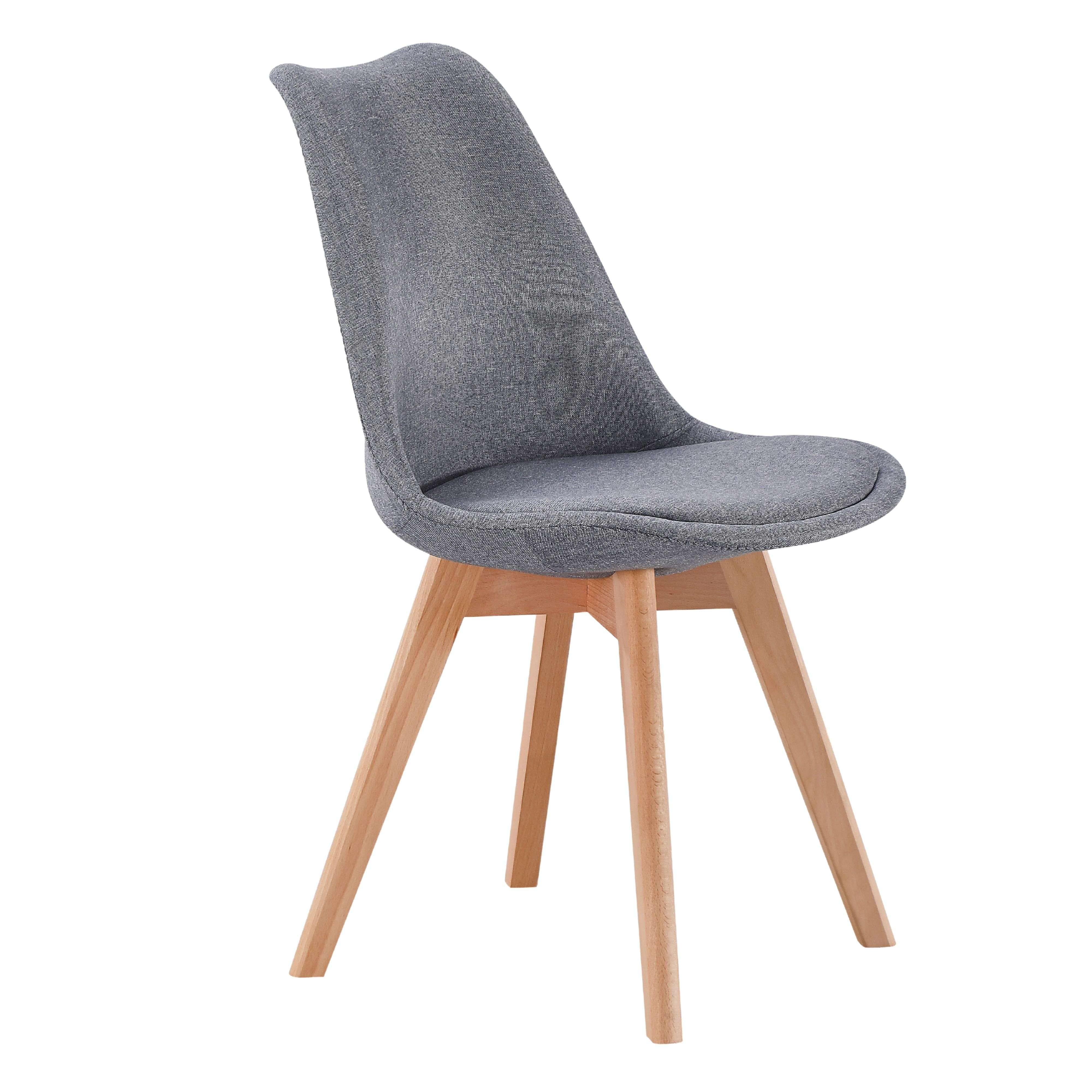 Una silla de tela gris con patas de madera.
