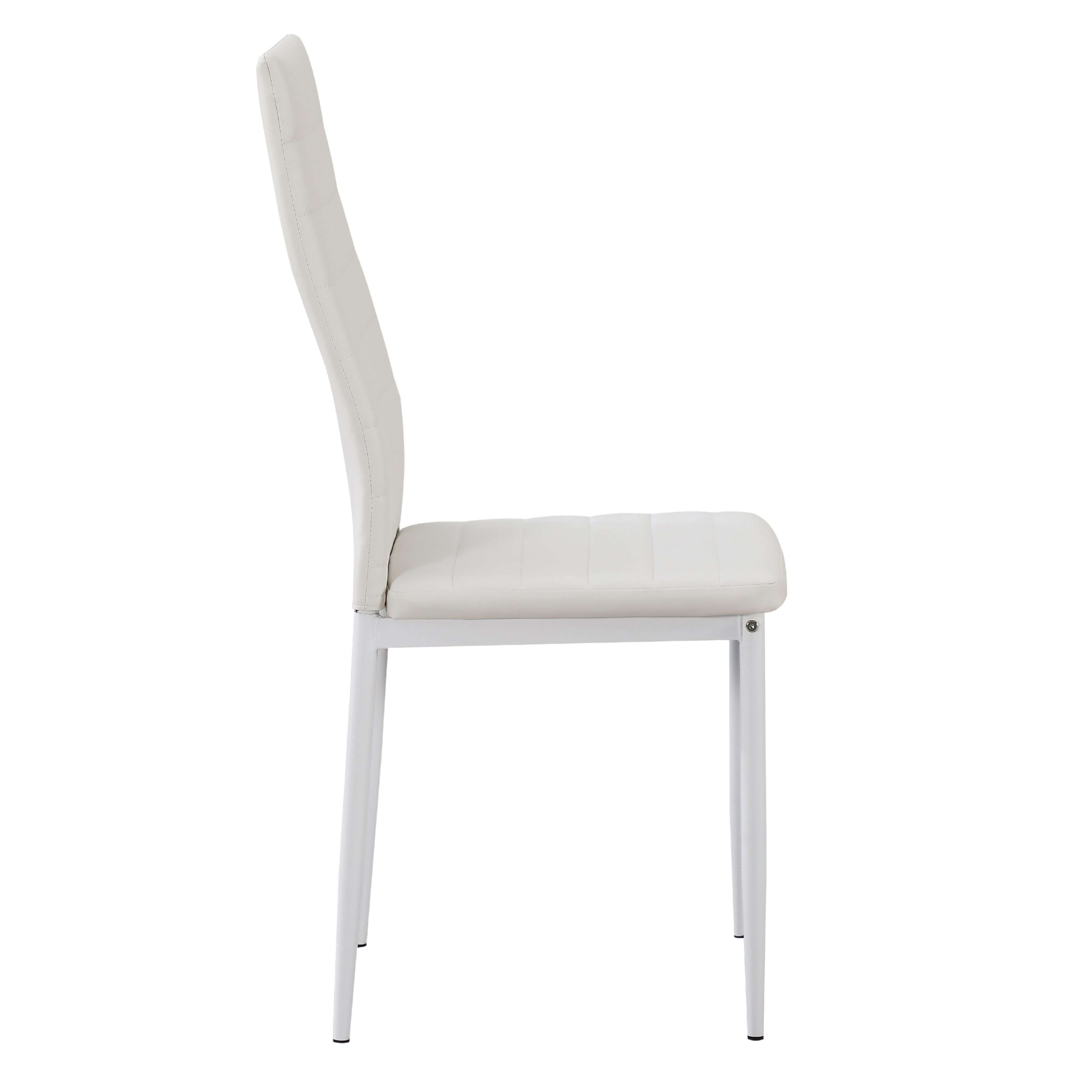 Una silla de comedor de cuero sintético blanco, vista lateral, con marco blanco.
