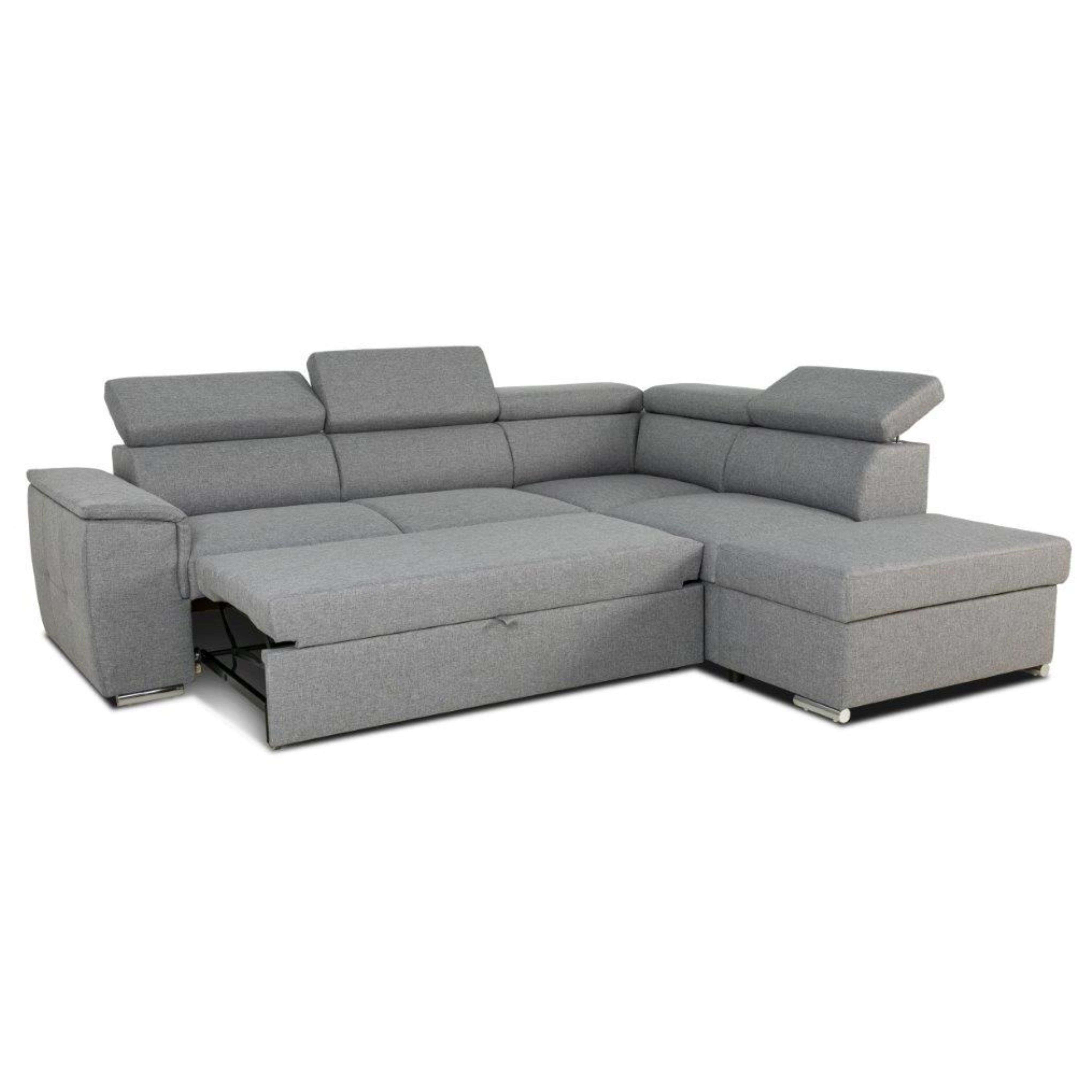 Un sofá seccional gris con reposacabezas ajustables y cama extraíble.