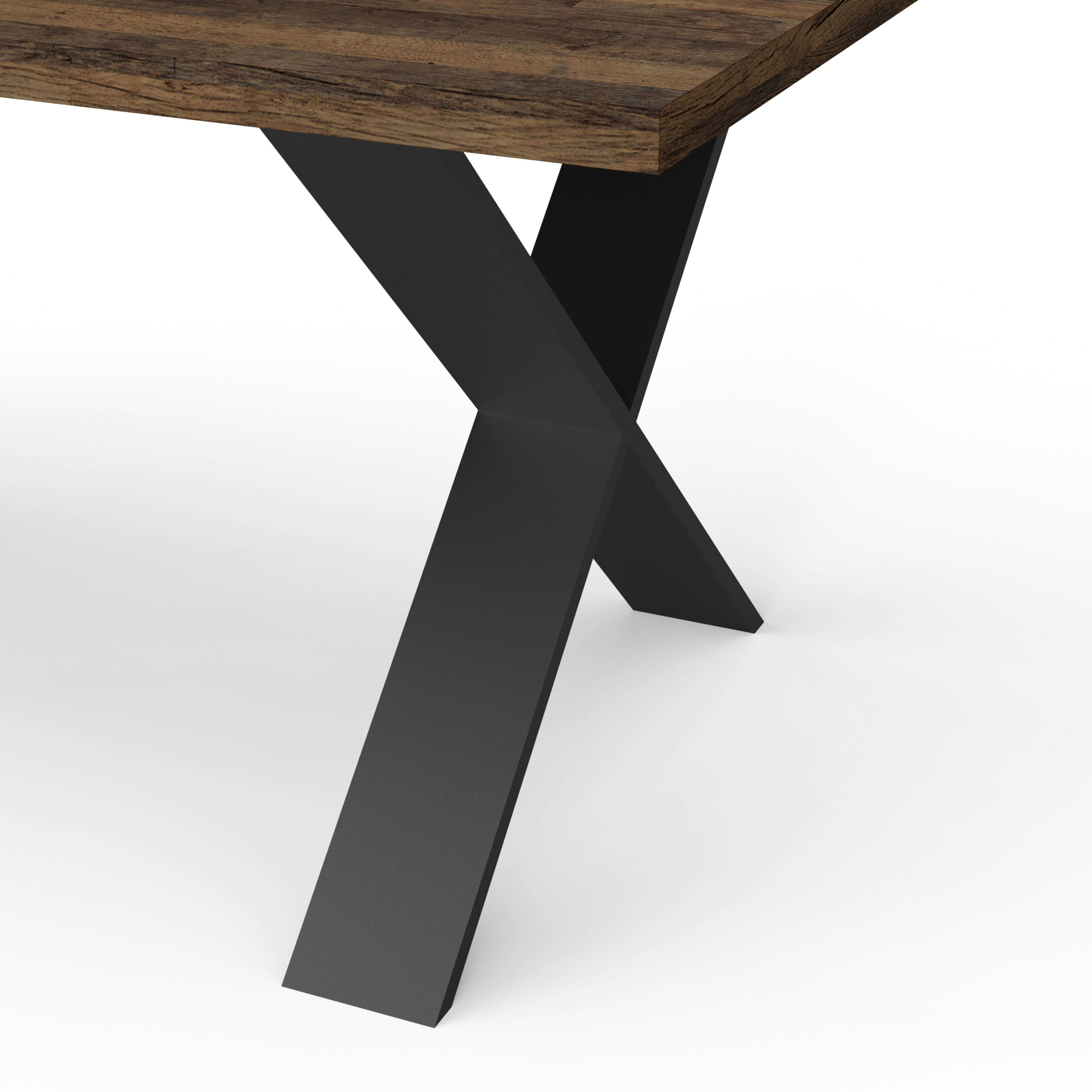 Tablero de madera con base metálica negra en forma de X sobre fondo blanco.