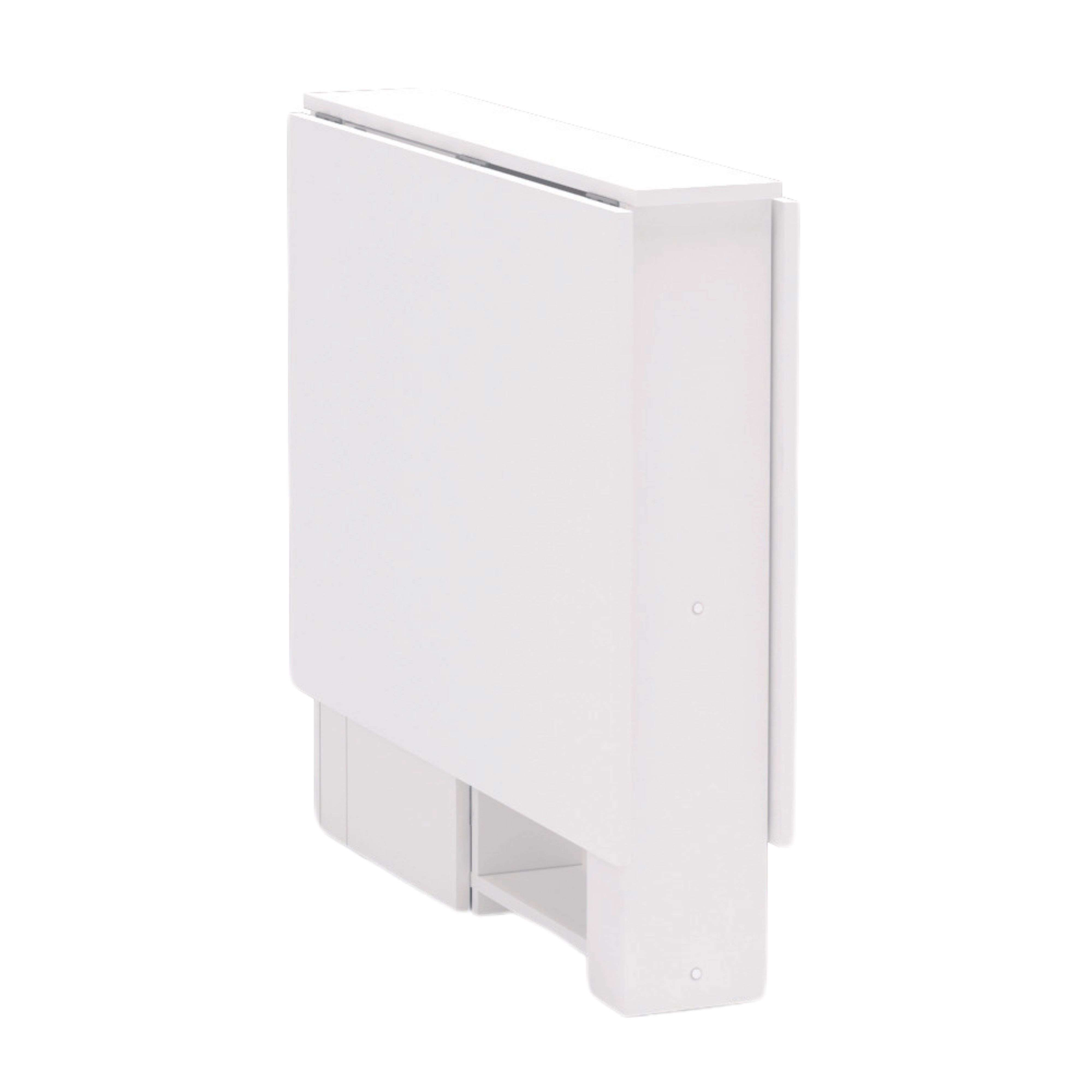 Una mesa blanca plegada se alza sobre un fondo blanco.
