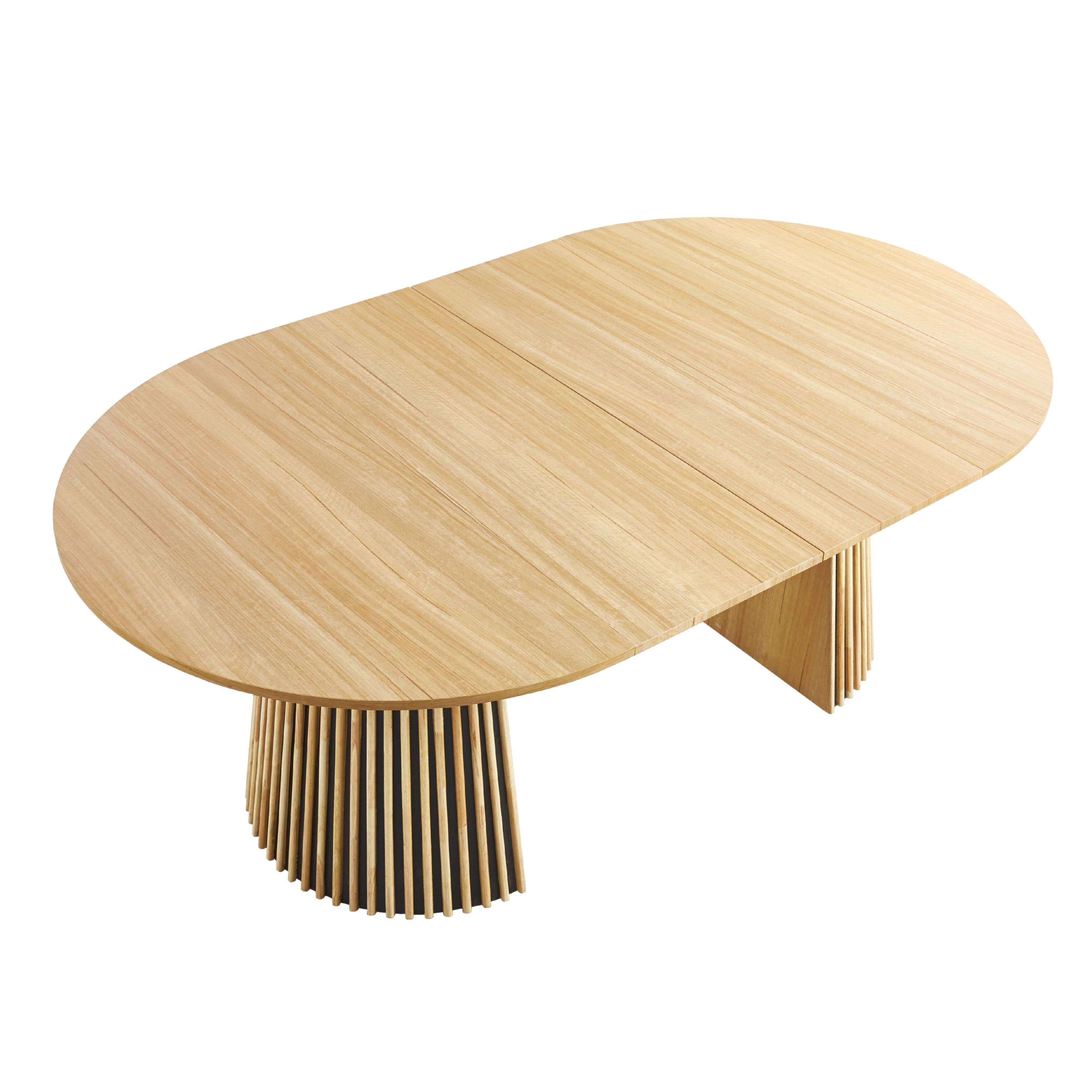 Una mesa ovalada de madera con patas verticales.