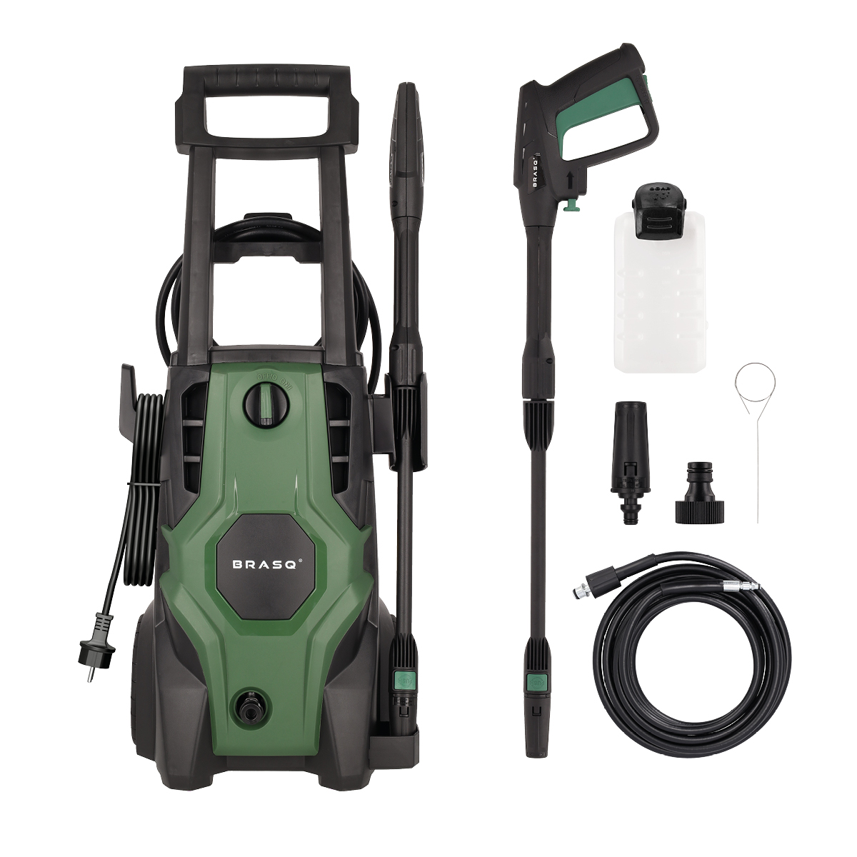 Groene hogedrukreiniger met accessoires: spuitpistool, slang, fles, spuitmonden.