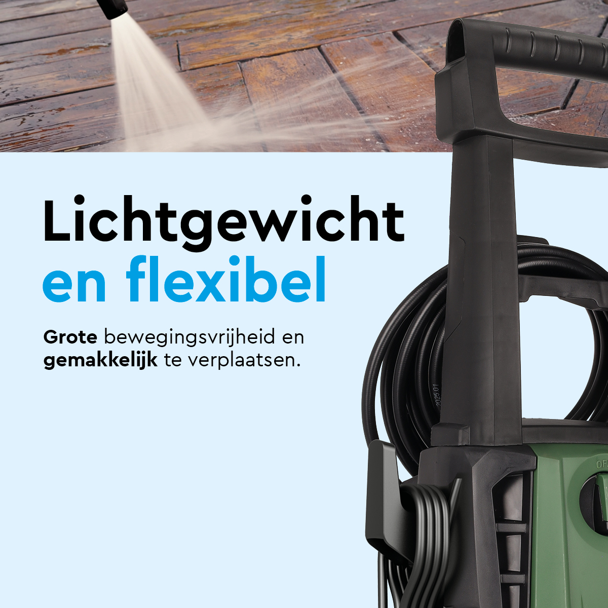 Een hogedrukreiniger reinigt een houten vlonder. Lichtgewicht en flexibel.