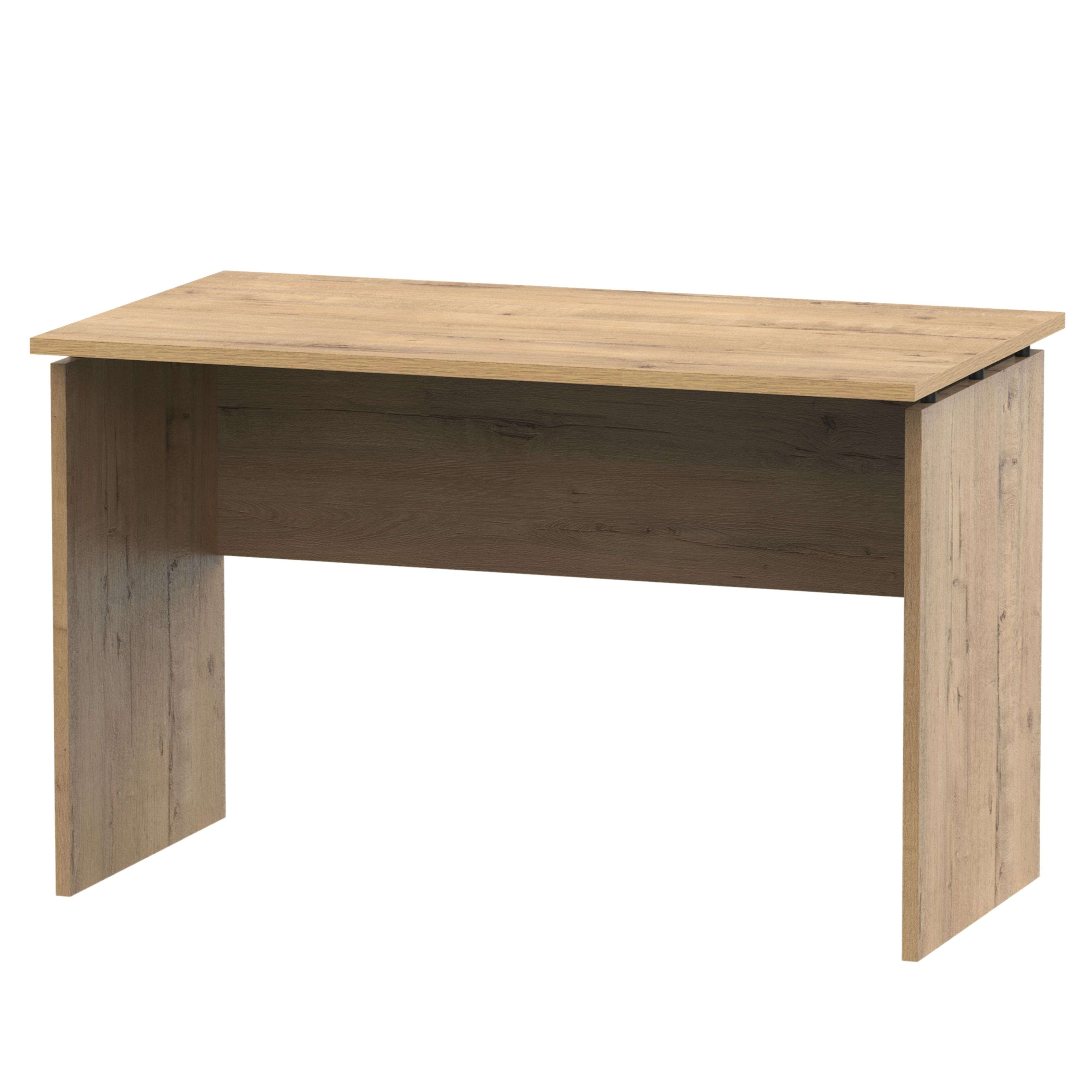 Un escritorio rectangular de madera con veta de madera sobre fondo blanco.