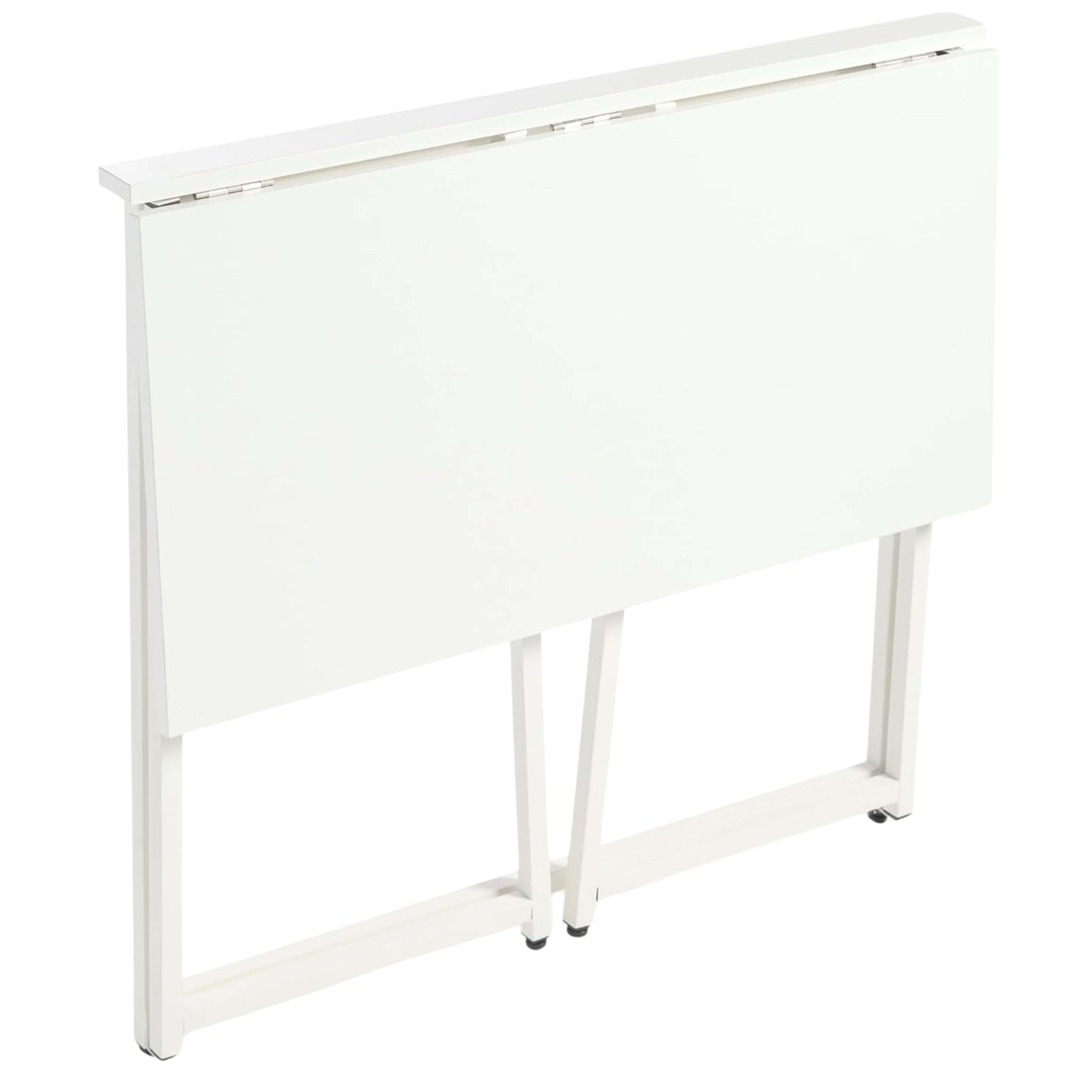 Una mesa plegable blanca con patas de metal sobre fondo blanco.