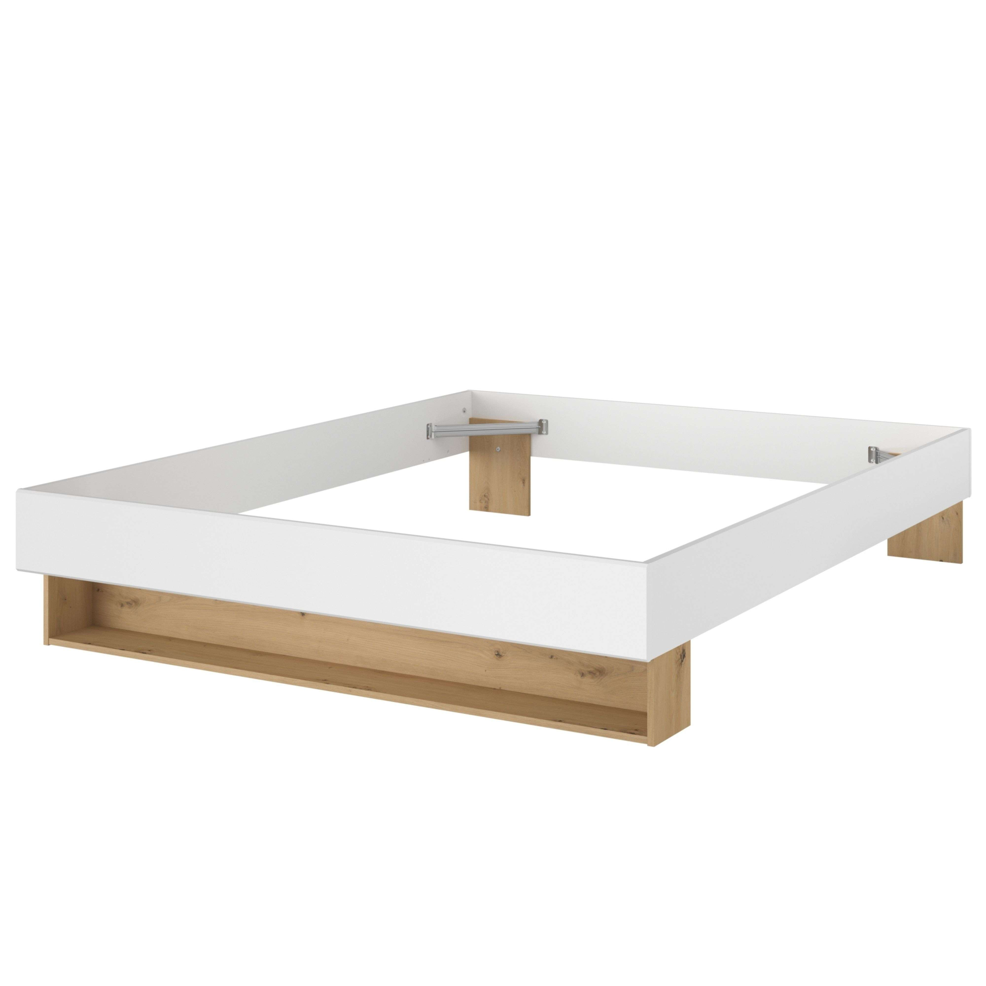 Estructura de cama blanca con detalles de madera y estantes.