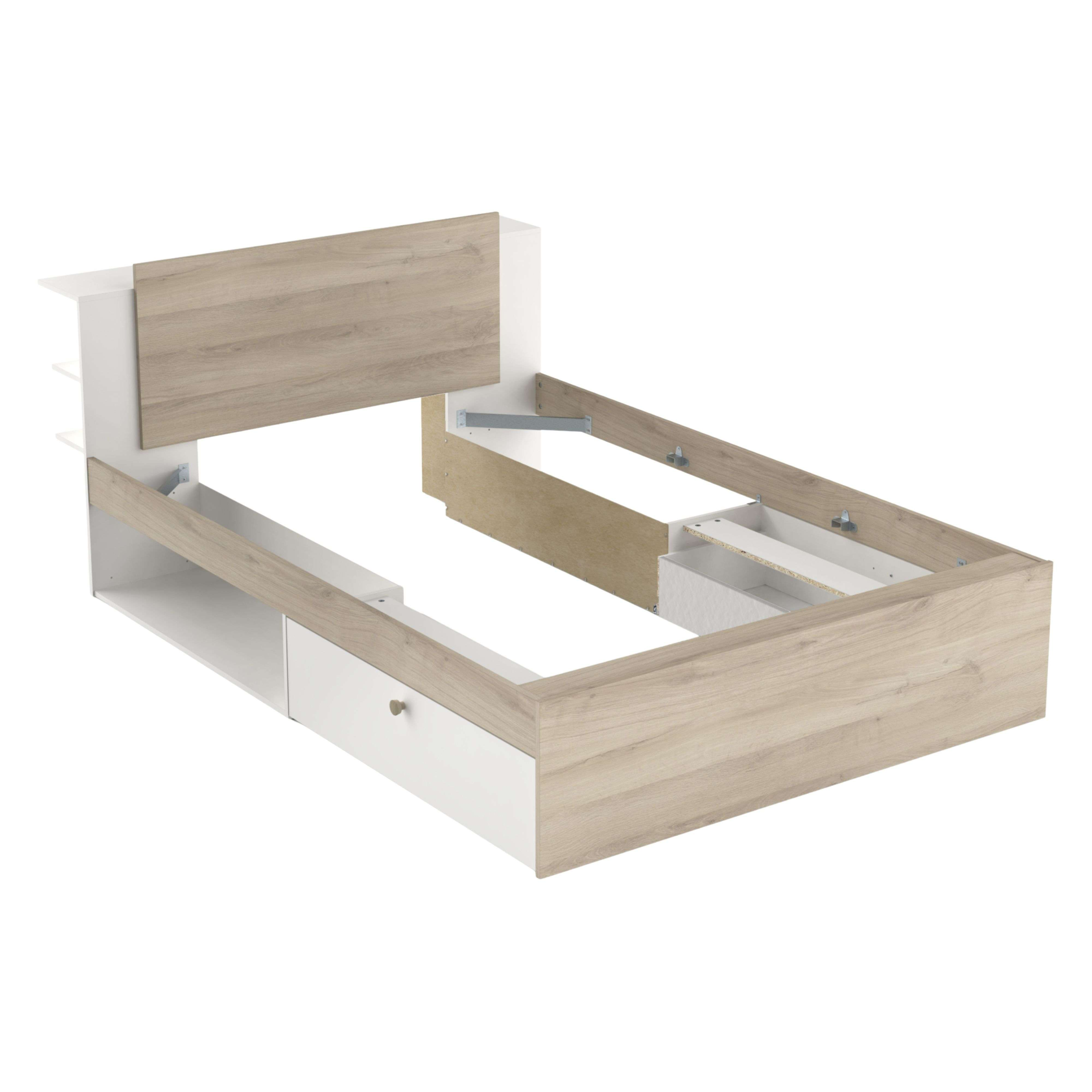 Una estructura de cama blanca y marrón claro con cajones y estante.