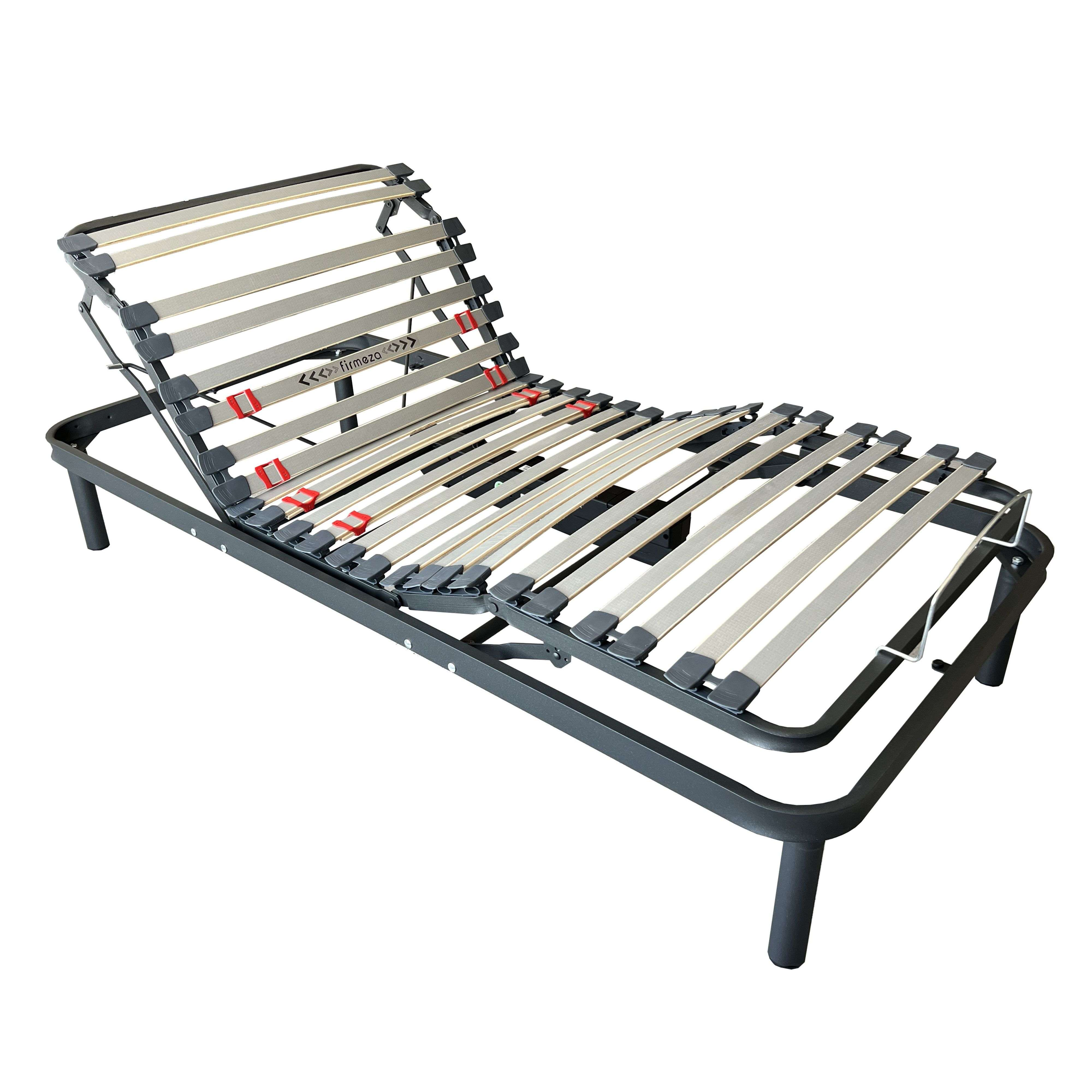 Una base de cama metálica ajustable con listones de madera y correas rojas.