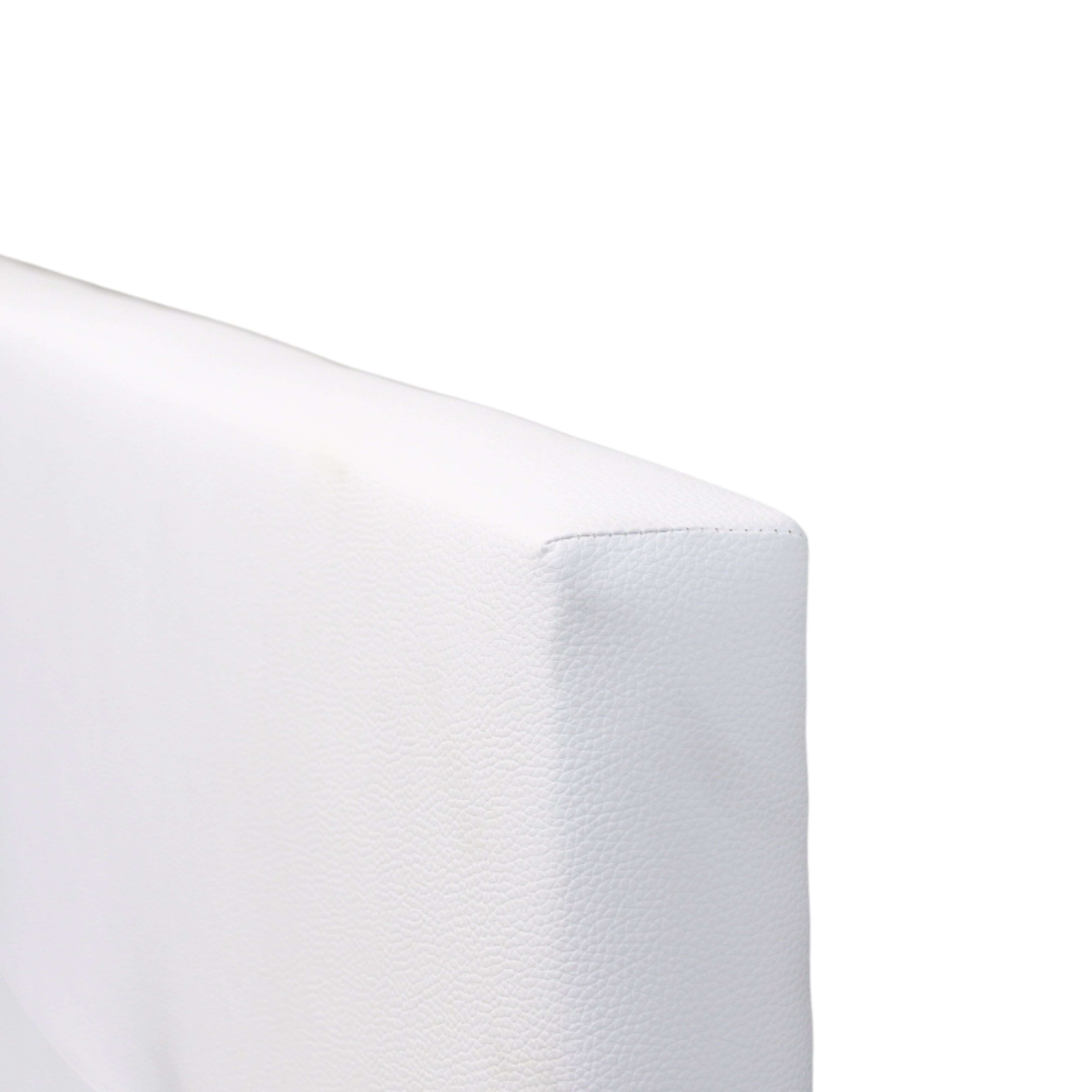 Un primer plano de una superficie de cuero blanco con textura y costuras visibles.