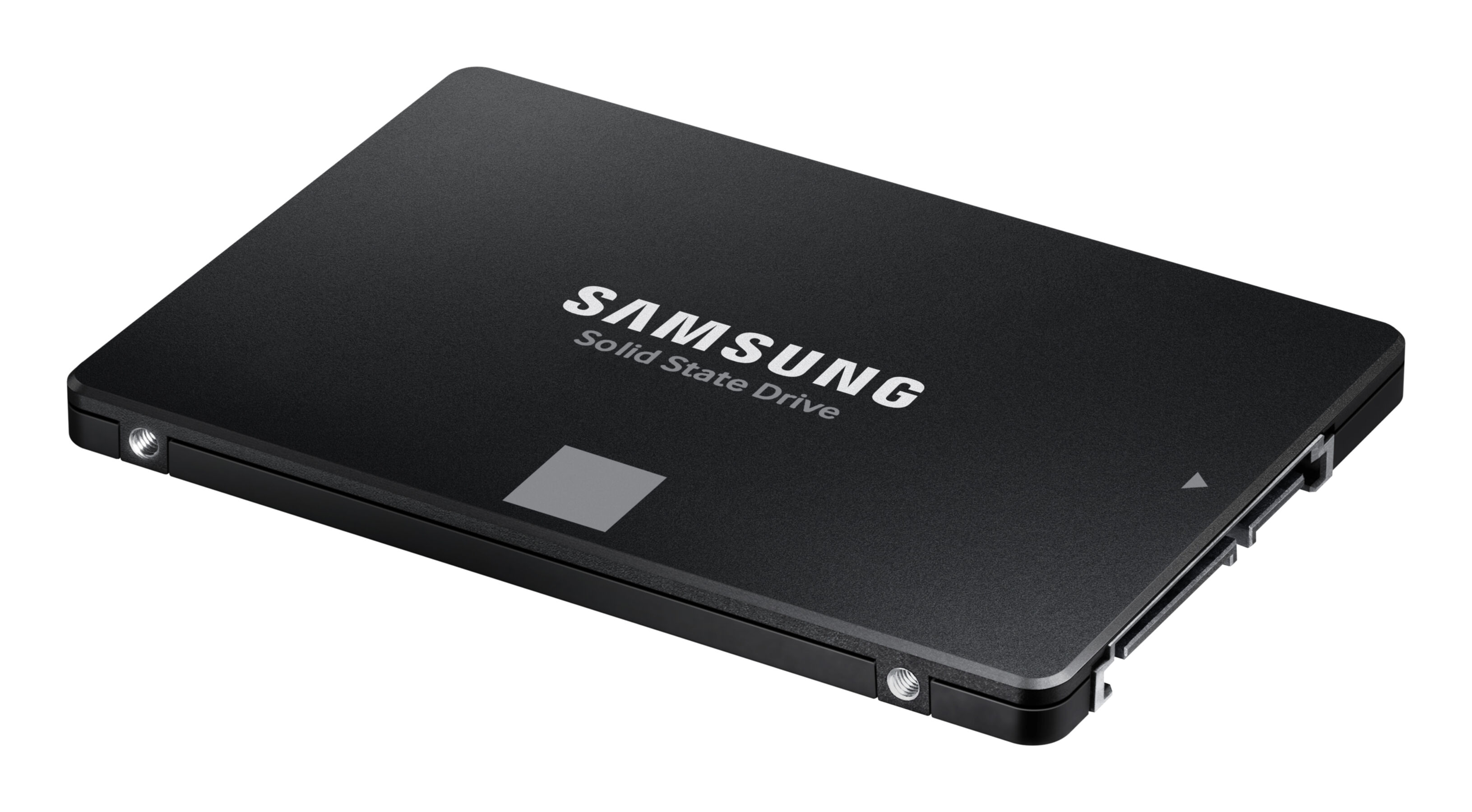 Schwarze Samsung Solid State Drive mit silbernem Logo und Beschriftung.