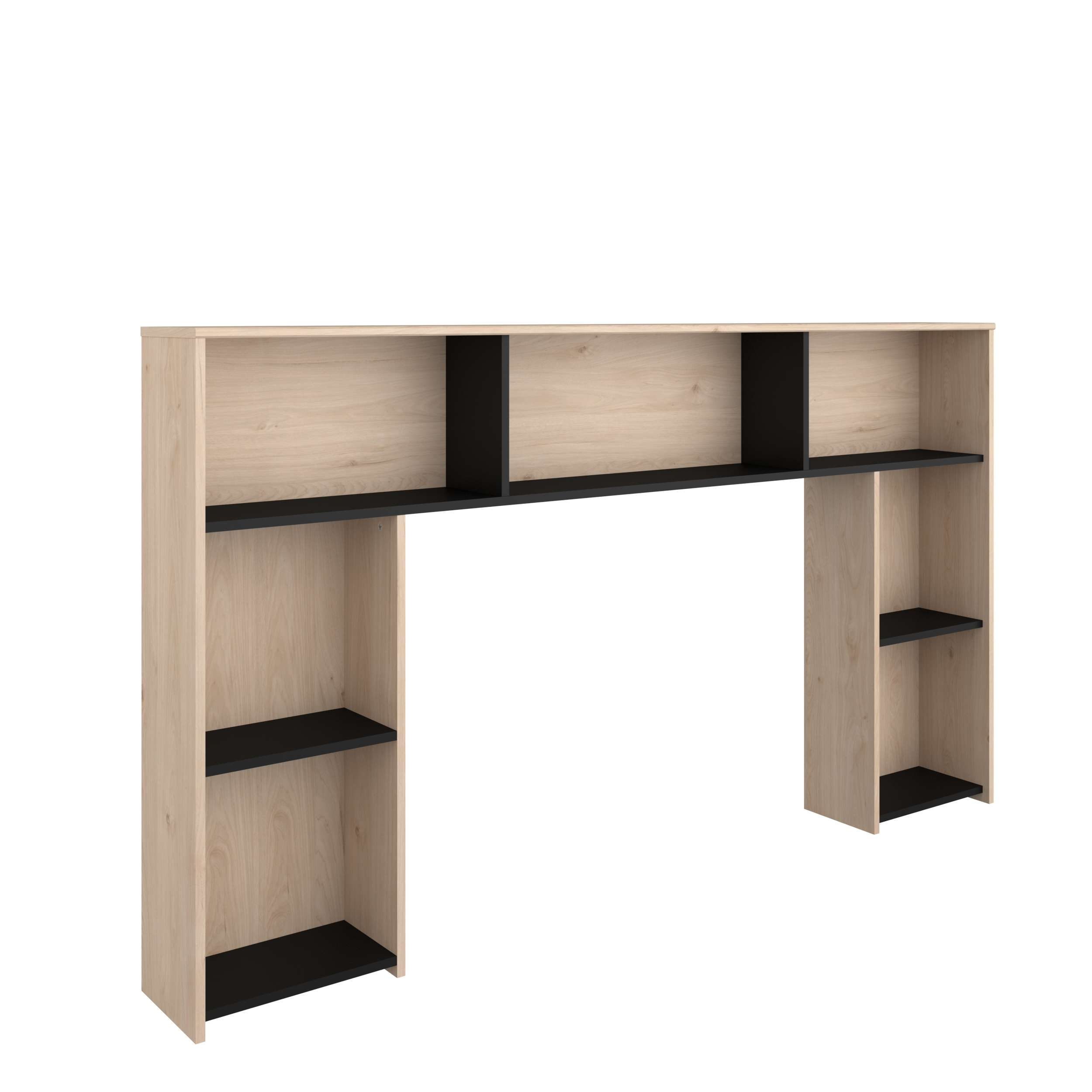 Un estante de madera clara con estantes y divisores negros.