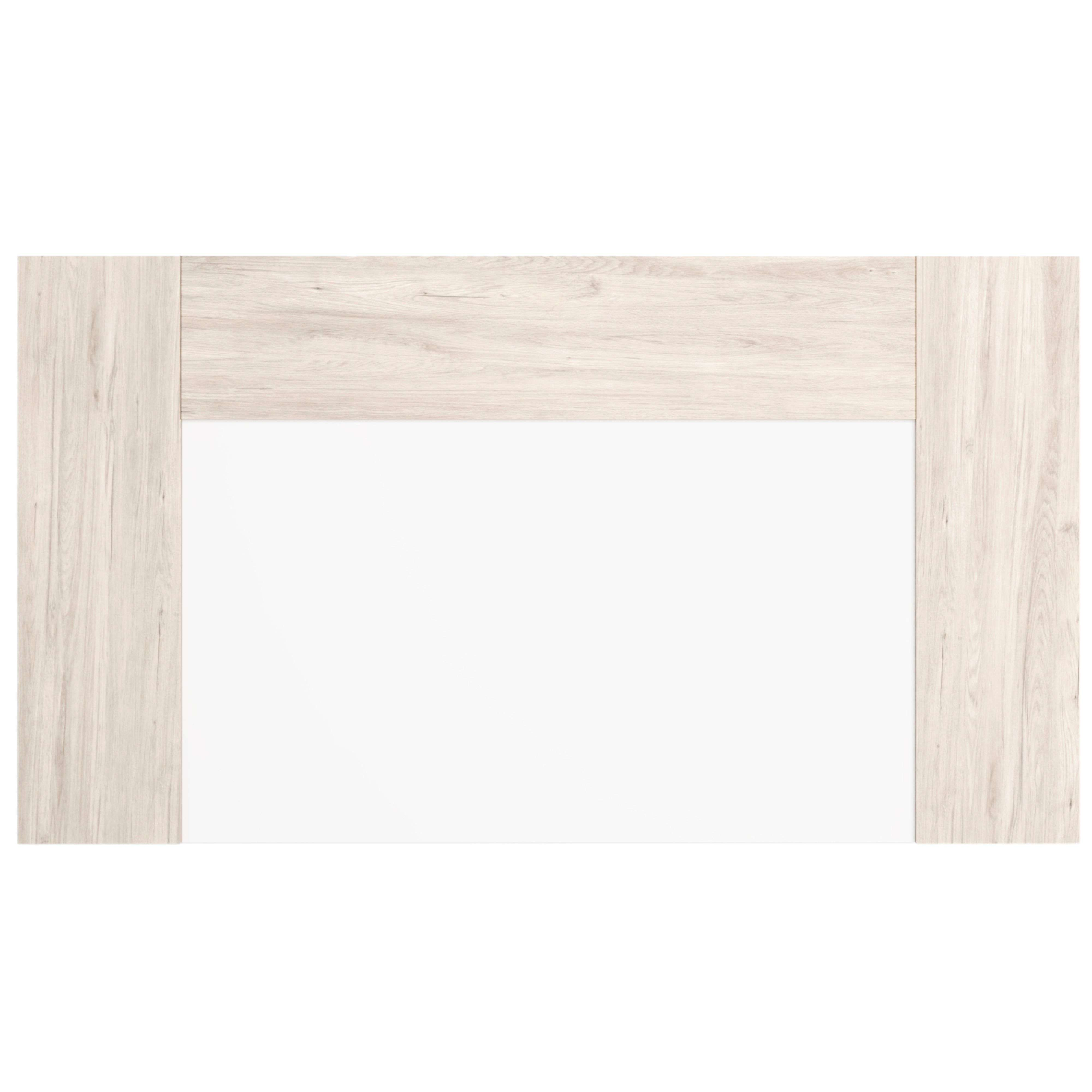 Puerta de madera clara con panel central blanco.