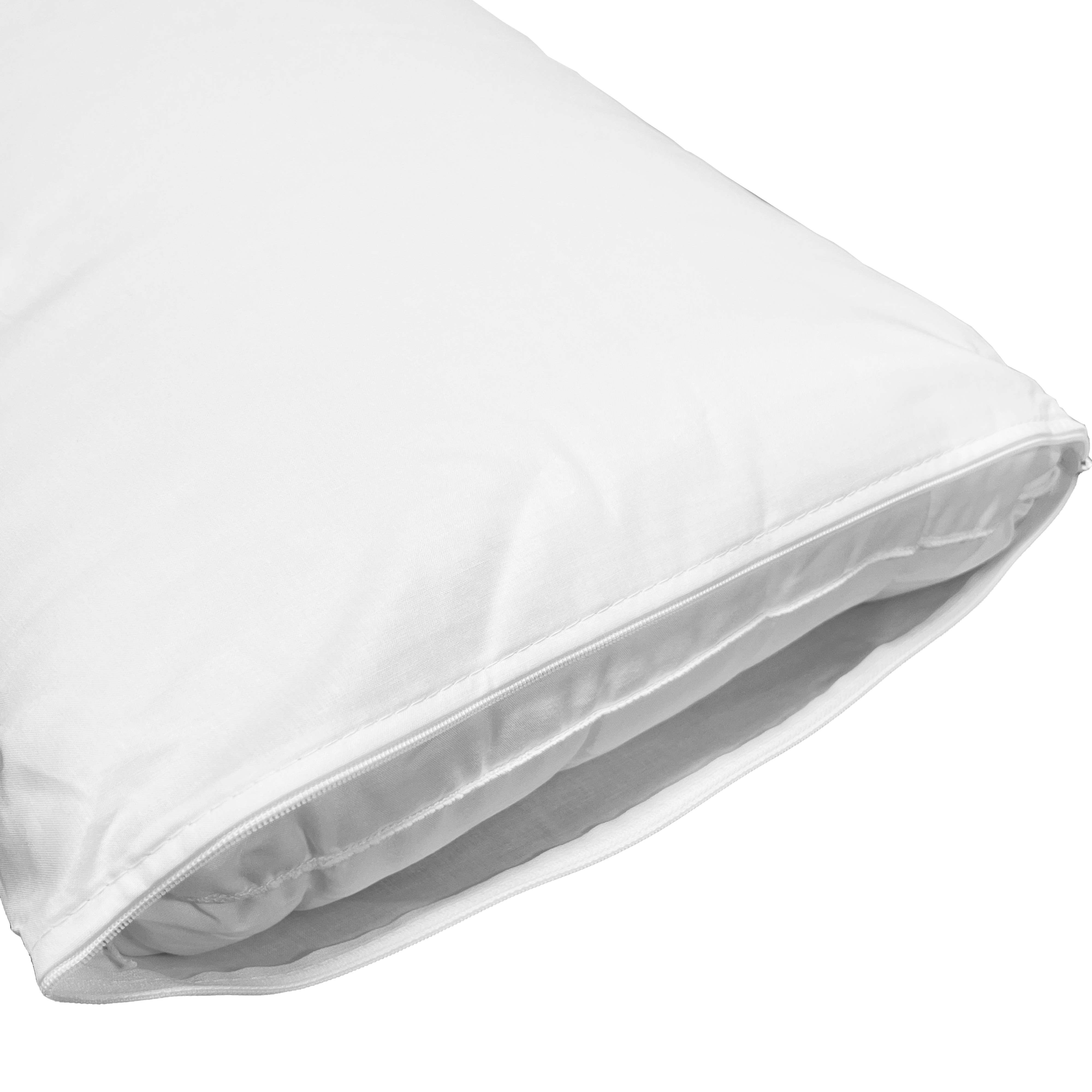 Una almohada blanca con cremallera abierta que revela el interior.