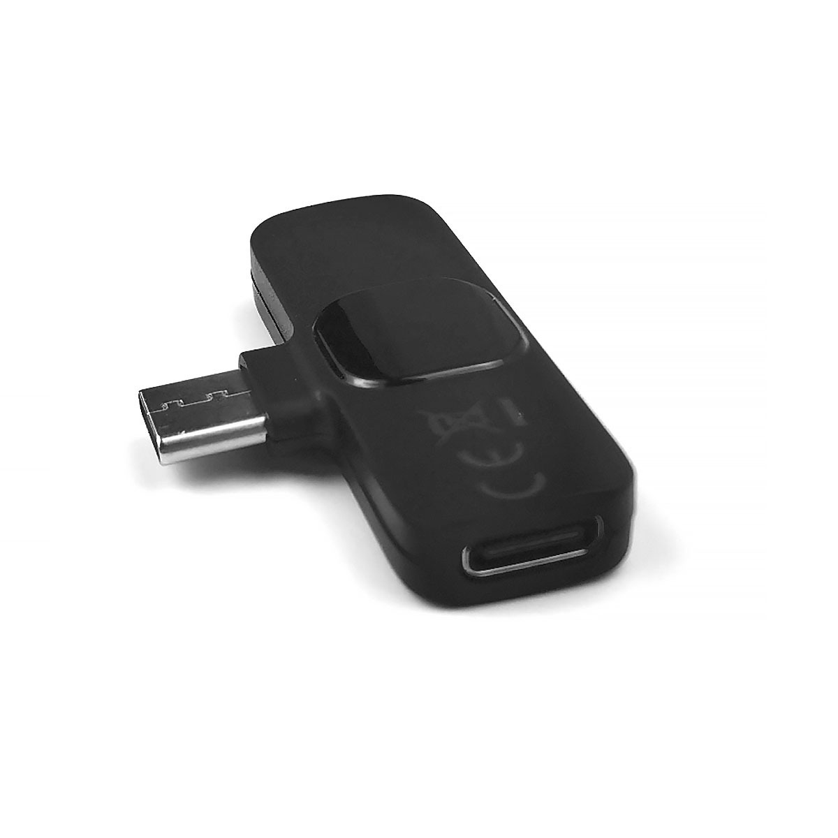 Czarny adapter USB-C ze złączem micro-USB.