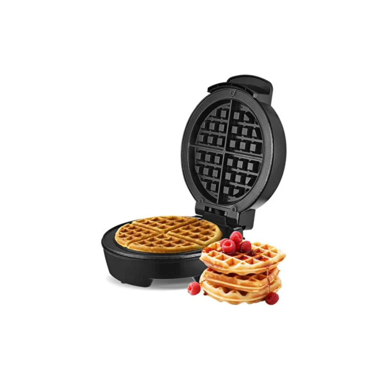 İçinde bir waffle bulunan açık waffle makinesi ve yanında bir yığın waffle.