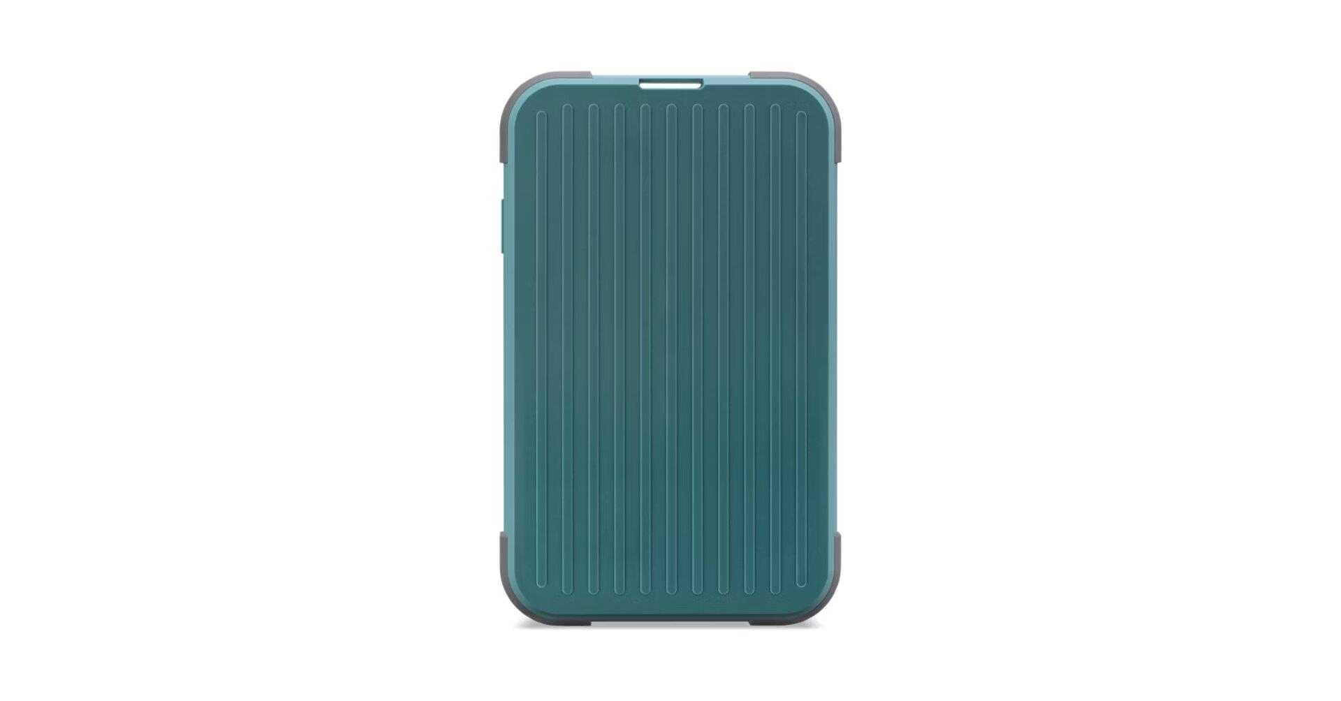 Gri kenarlı, teal renkli, nervürlü telefon kılıfı.