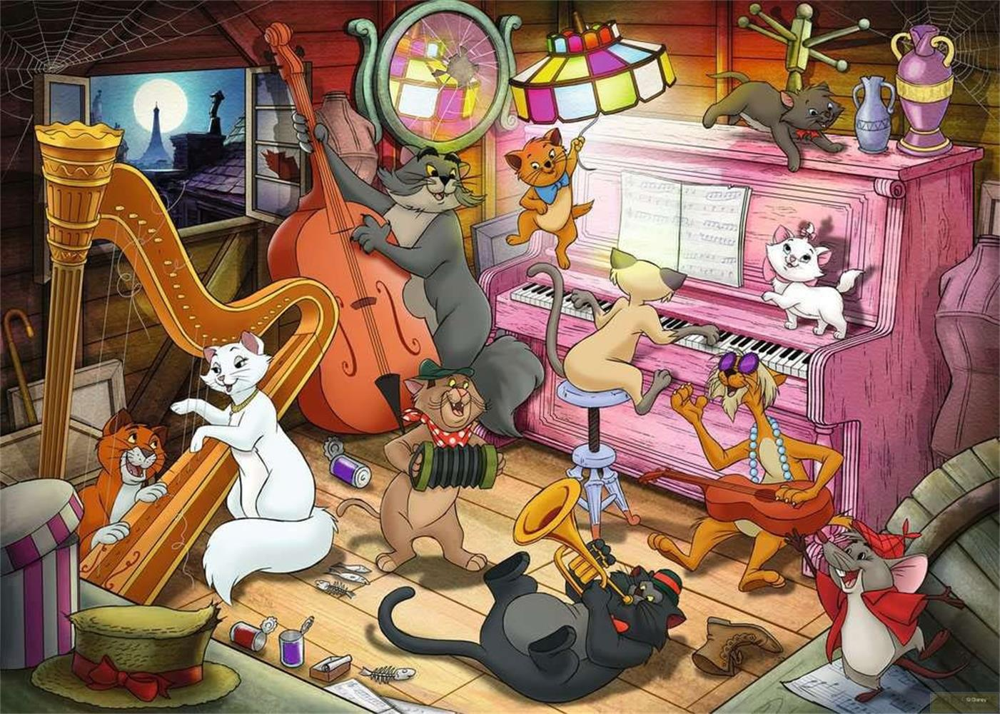 Un gruppo di gatti suona musica in una soffitta con pianoforte, contrabbasso e arpa.