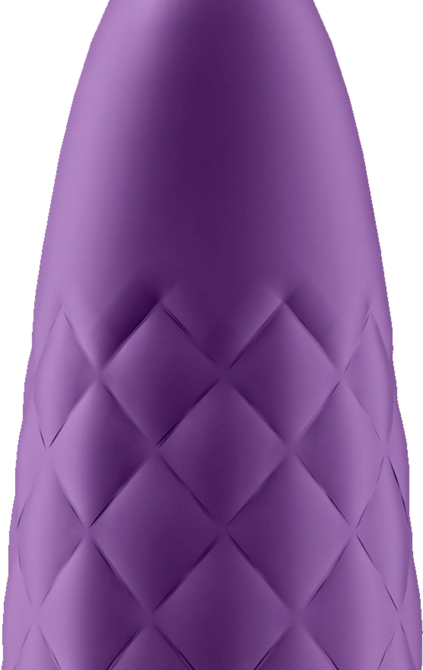 Fioletowy obiekt z romboidalnym wzorem i gładką górą.