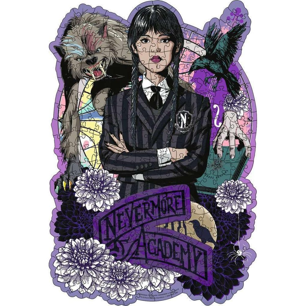 Mercoledì Addams con lupo mannaro, corvo, fiori e testo Nevermore Academy.