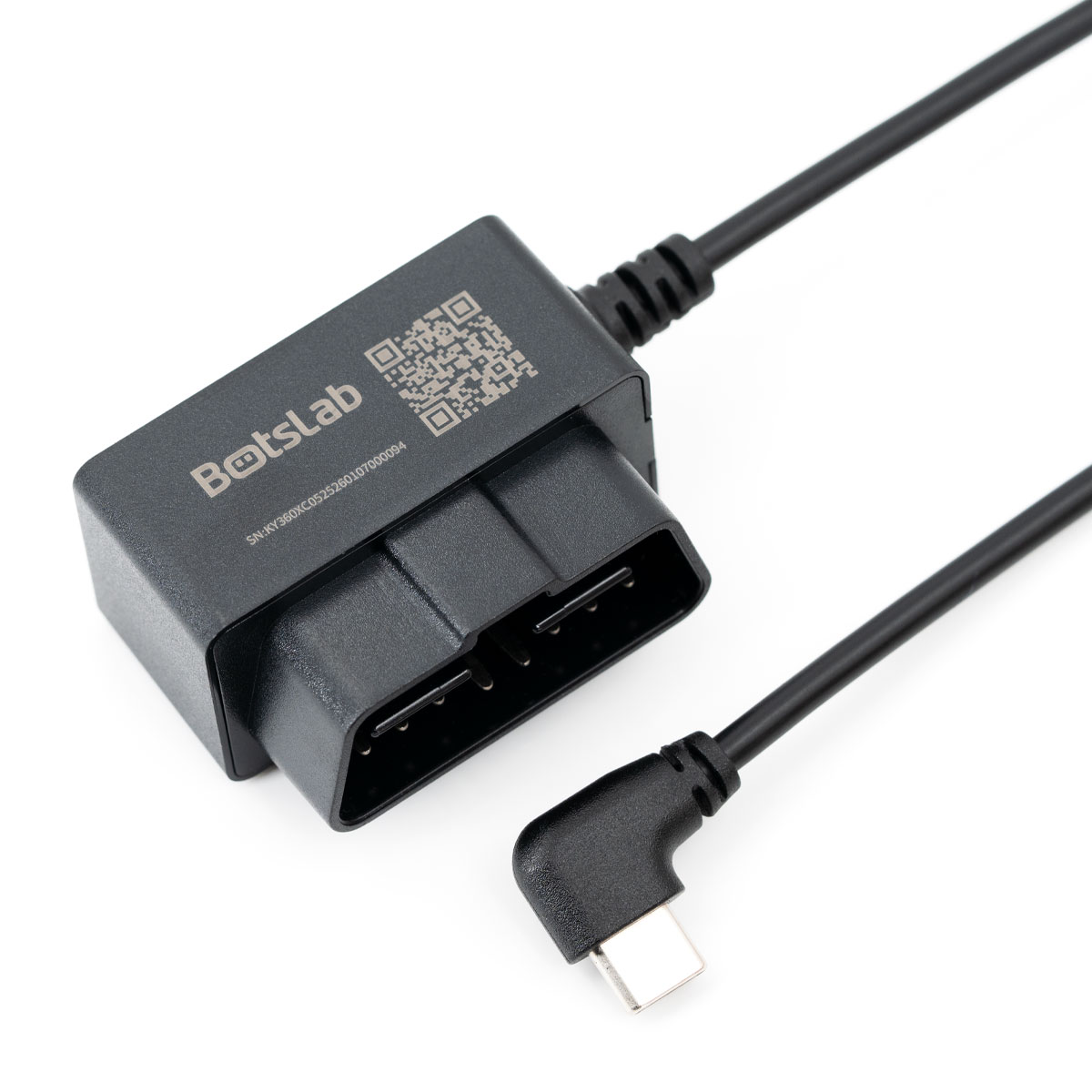 Un dispositivo diagnostico auto nero con cavo USB-C, su sfondo bianco.