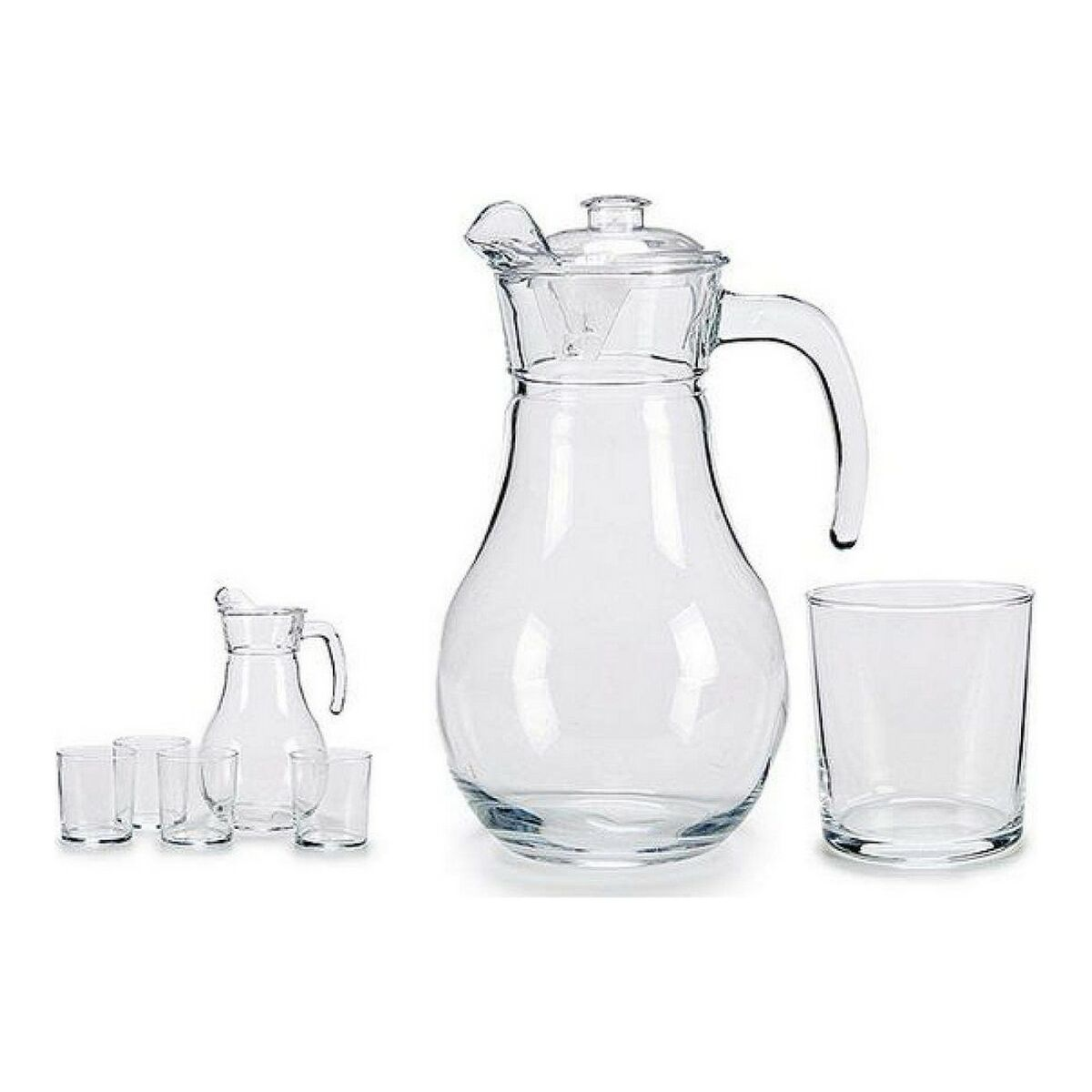 Una jarra grande de vidrio con tapa y asa, junto a un vaso.