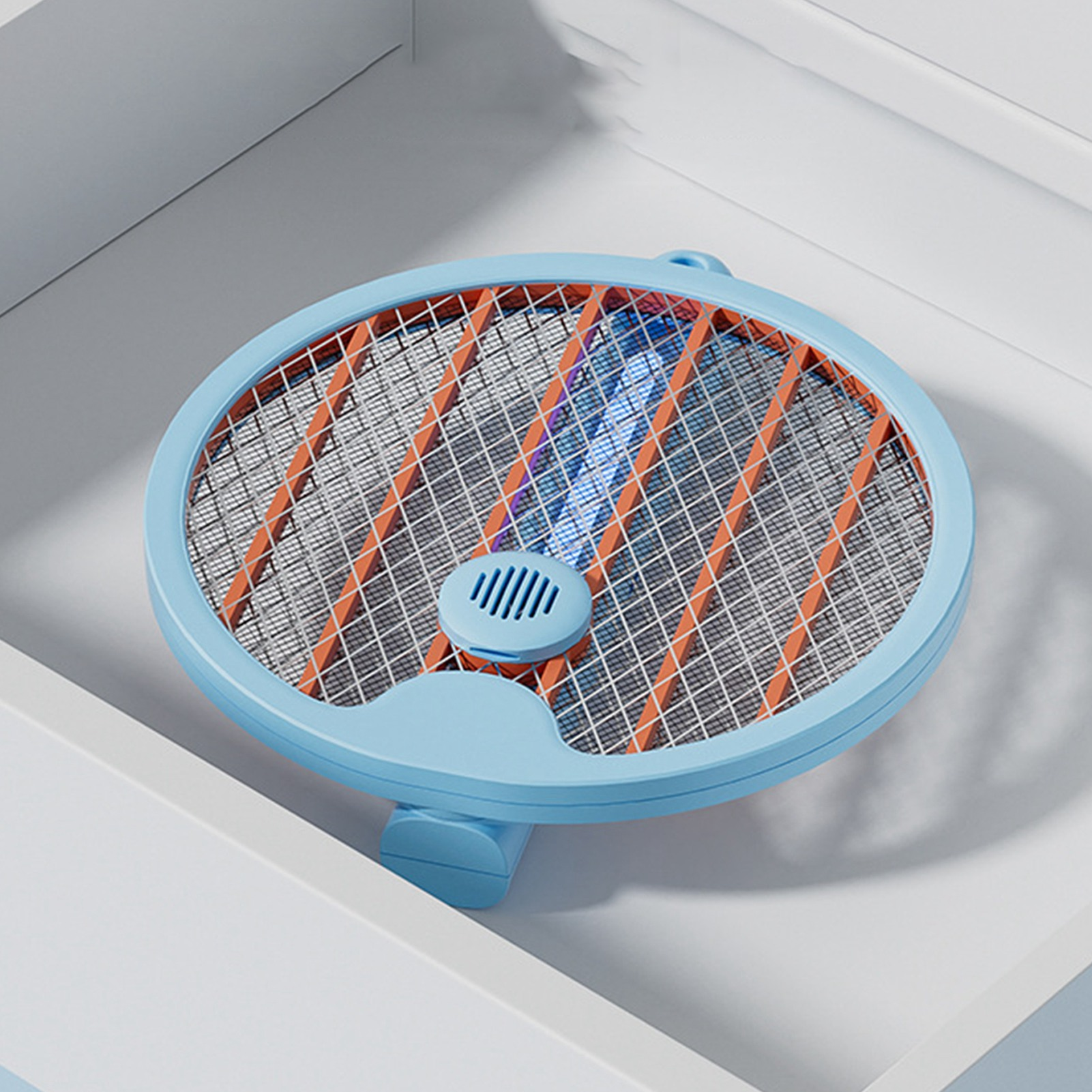 Blauer Fliegenklatschen-Insektenvernichter mit Gitternetz und UV-Lampe.