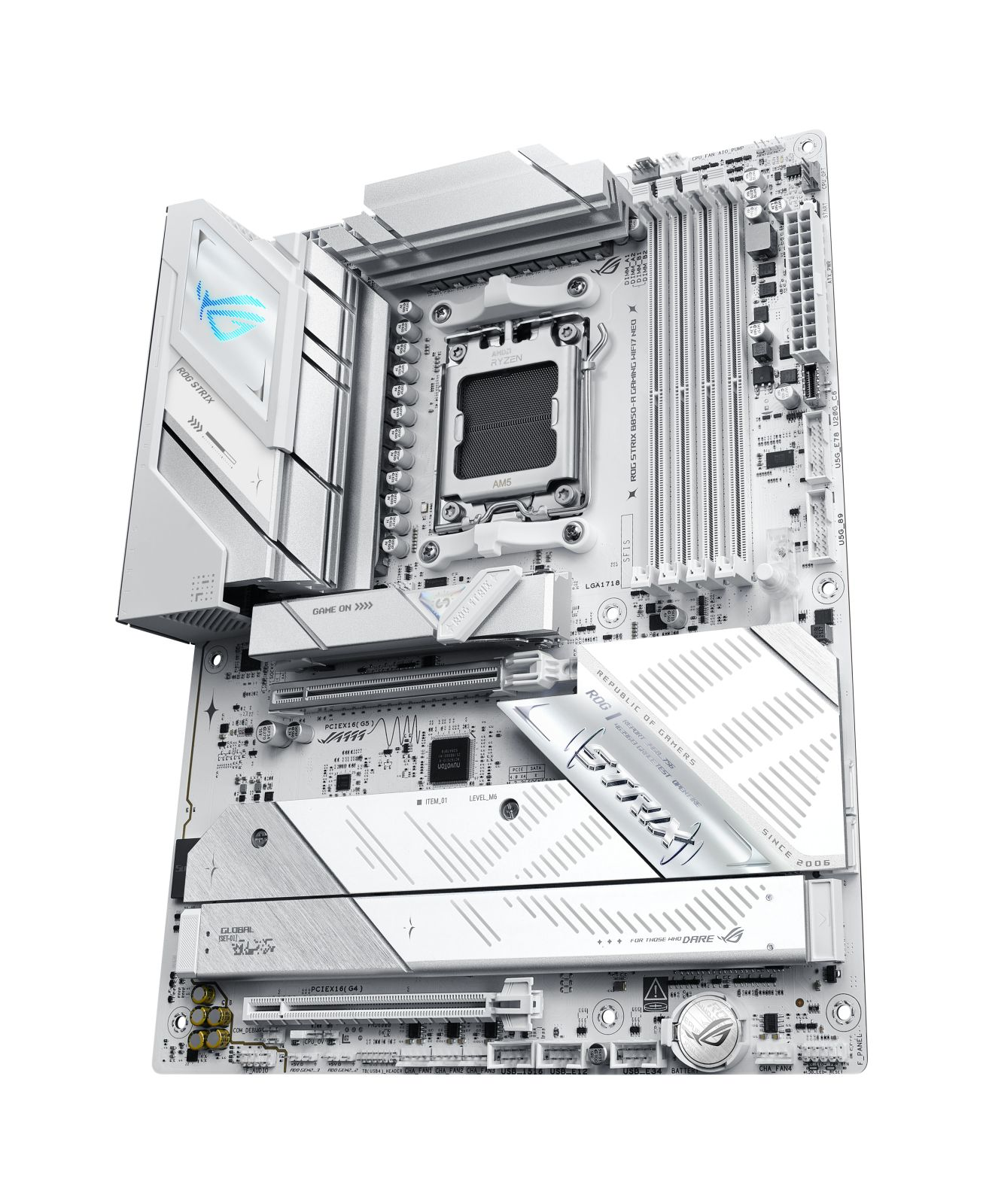 Biała płyta główna AMD AM5 z gniazdem CPU, slotami RAM i slotami PCIe.
