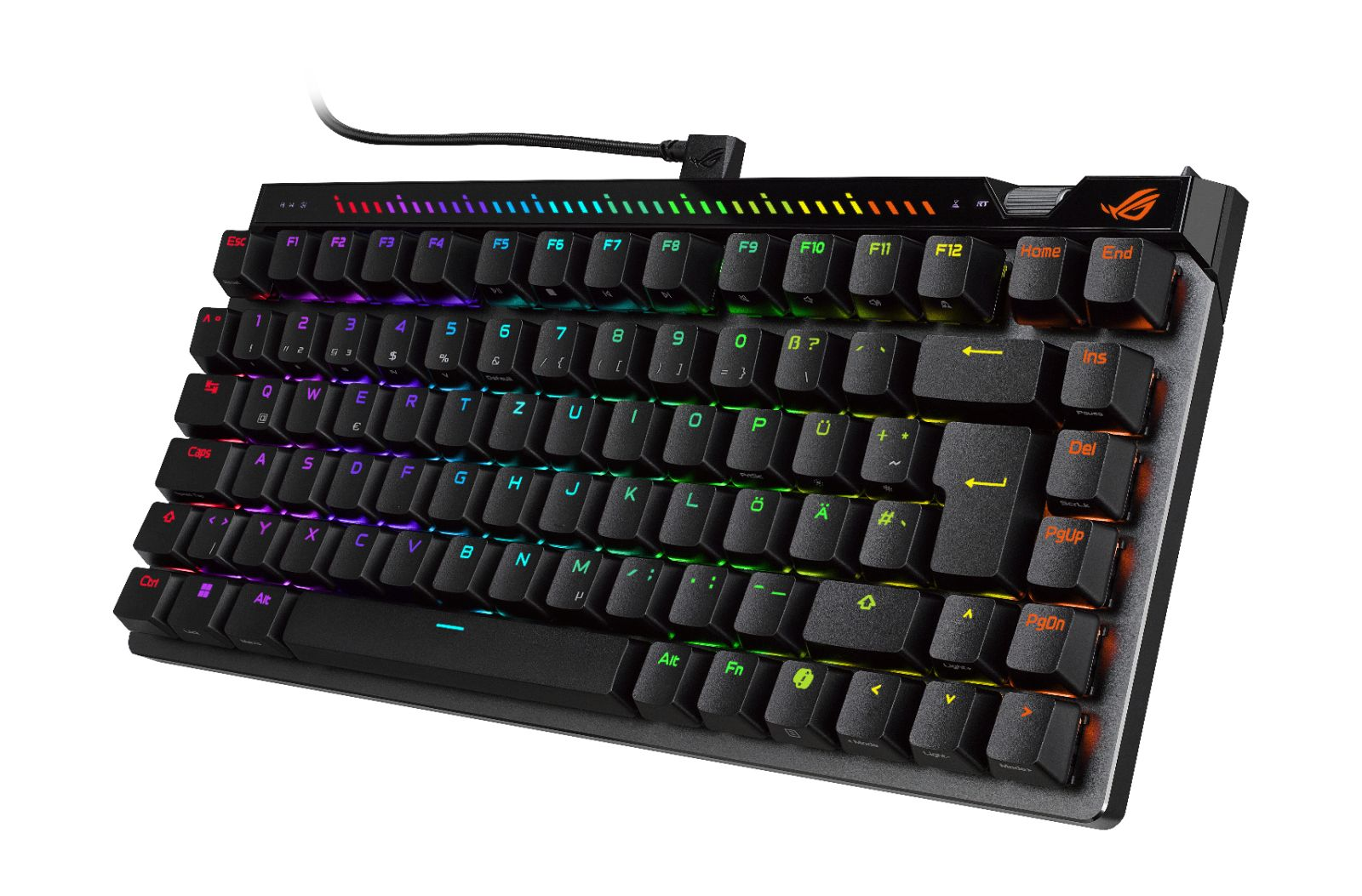 Una tastiera gaming nera con illuminazione RGB, posta su una superficie bianca.